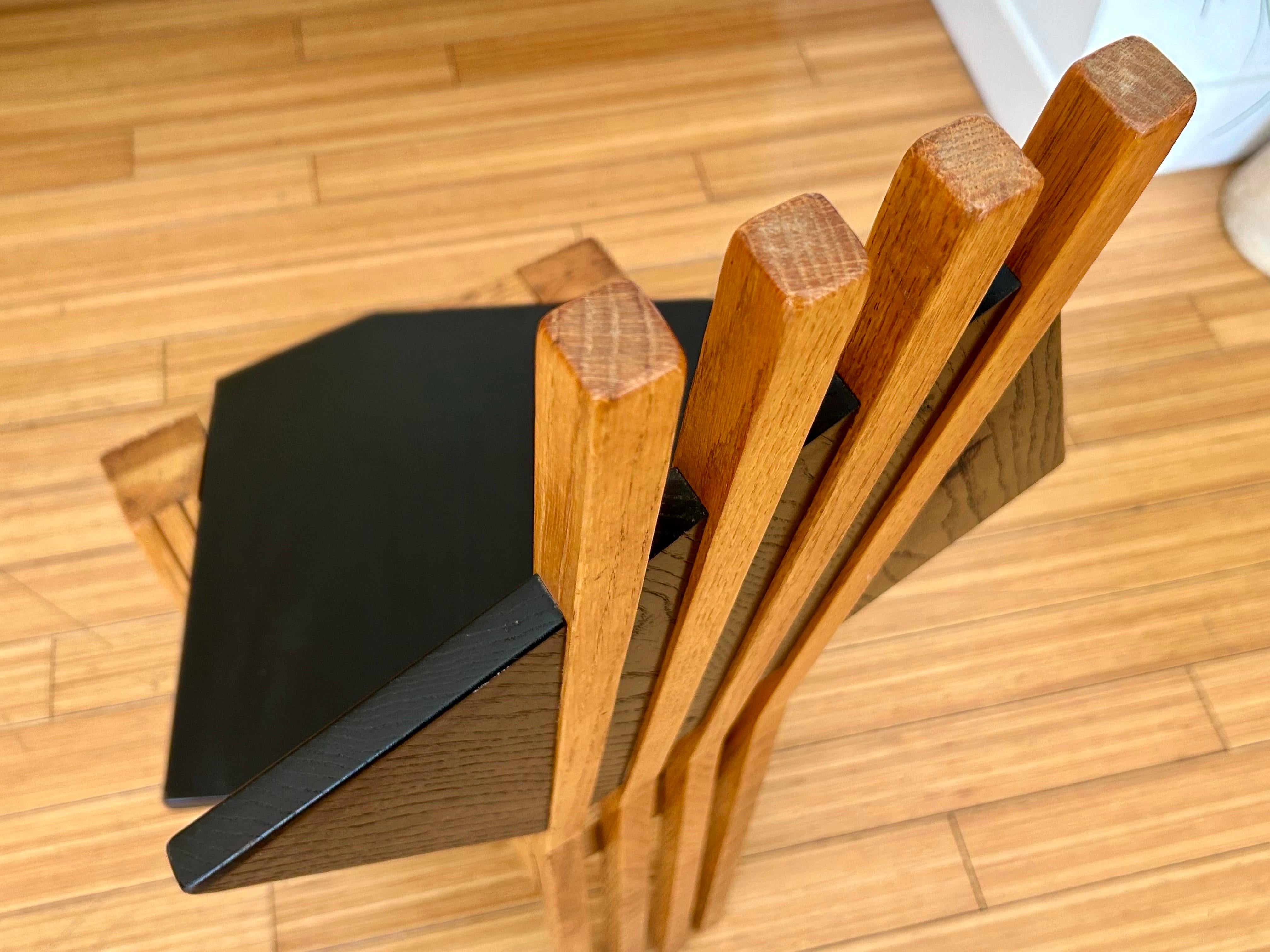 Chaise d'appoint moderne en bois en vente 11
