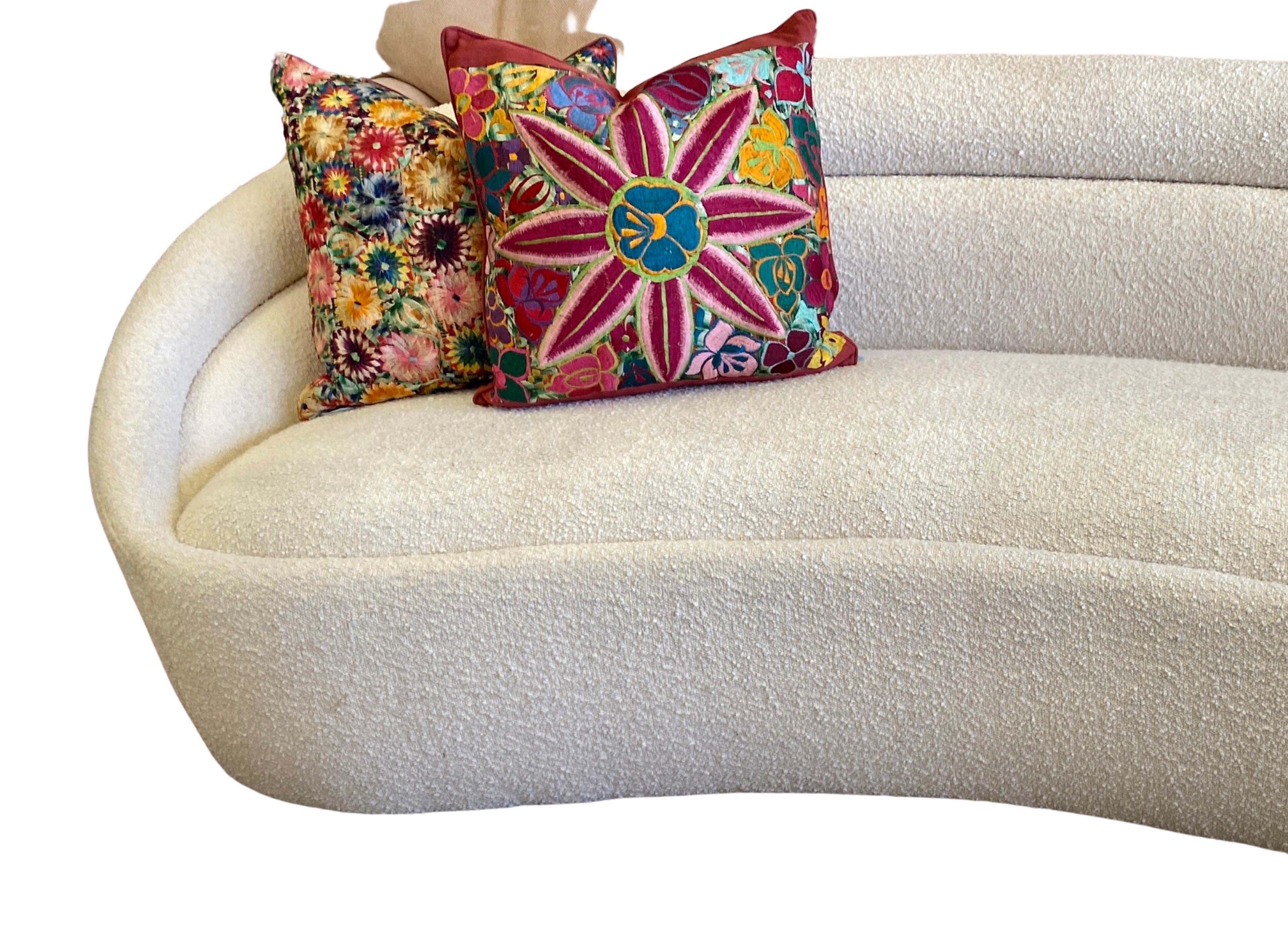 Modern Off-White Bouclé Curved Sofa with Rounded Design For Sale 7