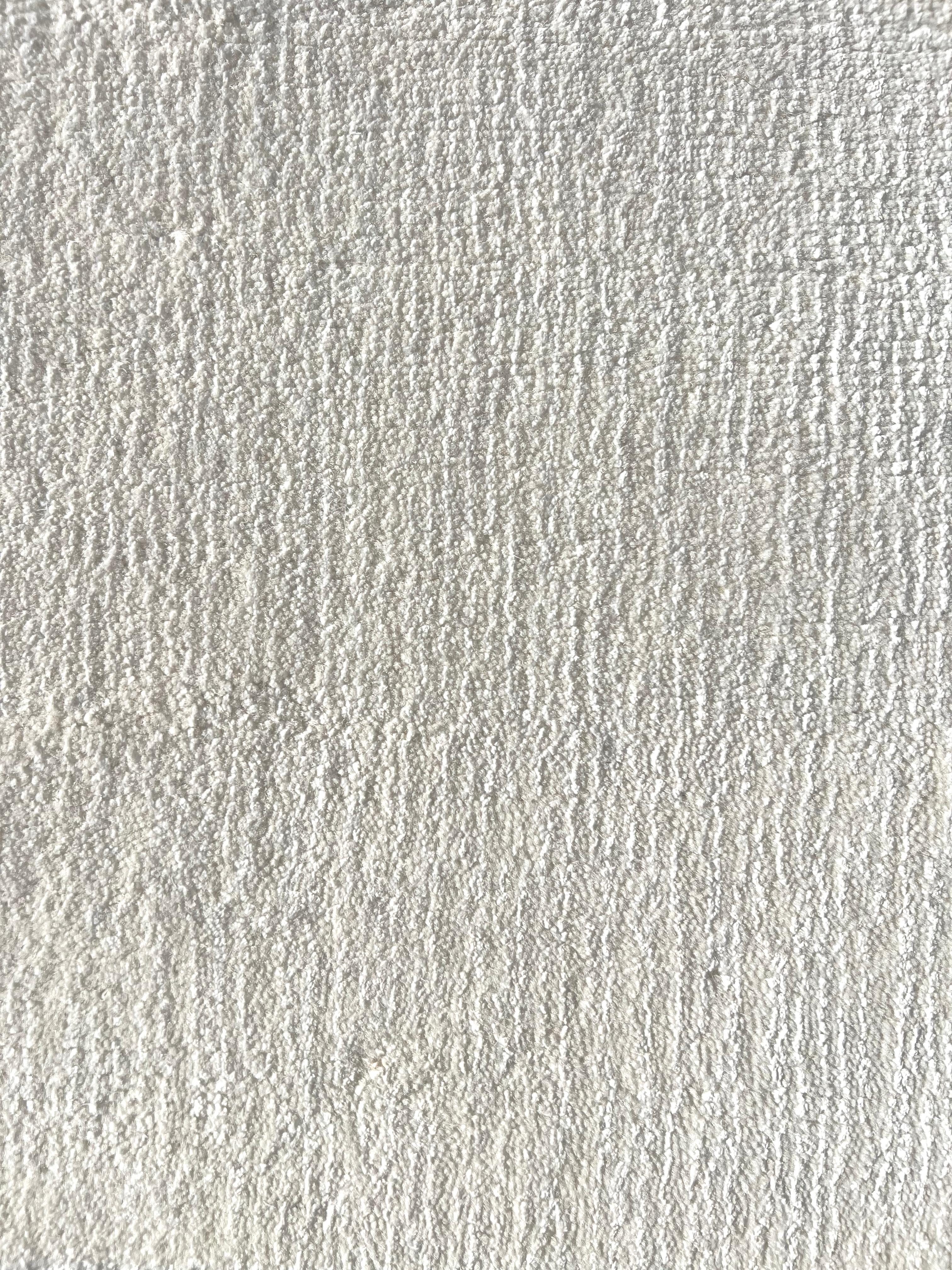 Modern Off-White Wolle & Seide (Moderne) im Angebot