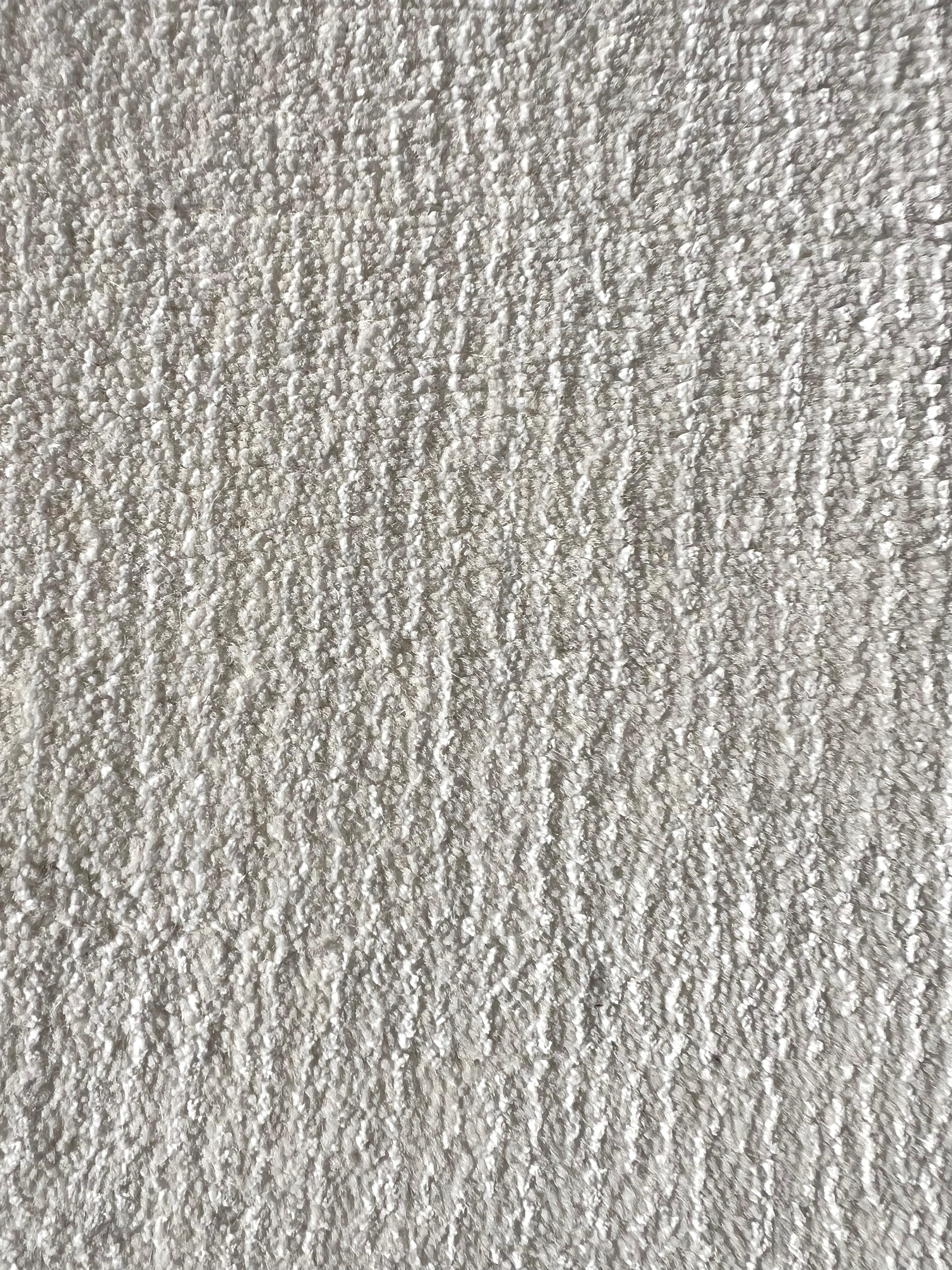 Modern Off-White Wolle & Seide (Indisch) im Angebot