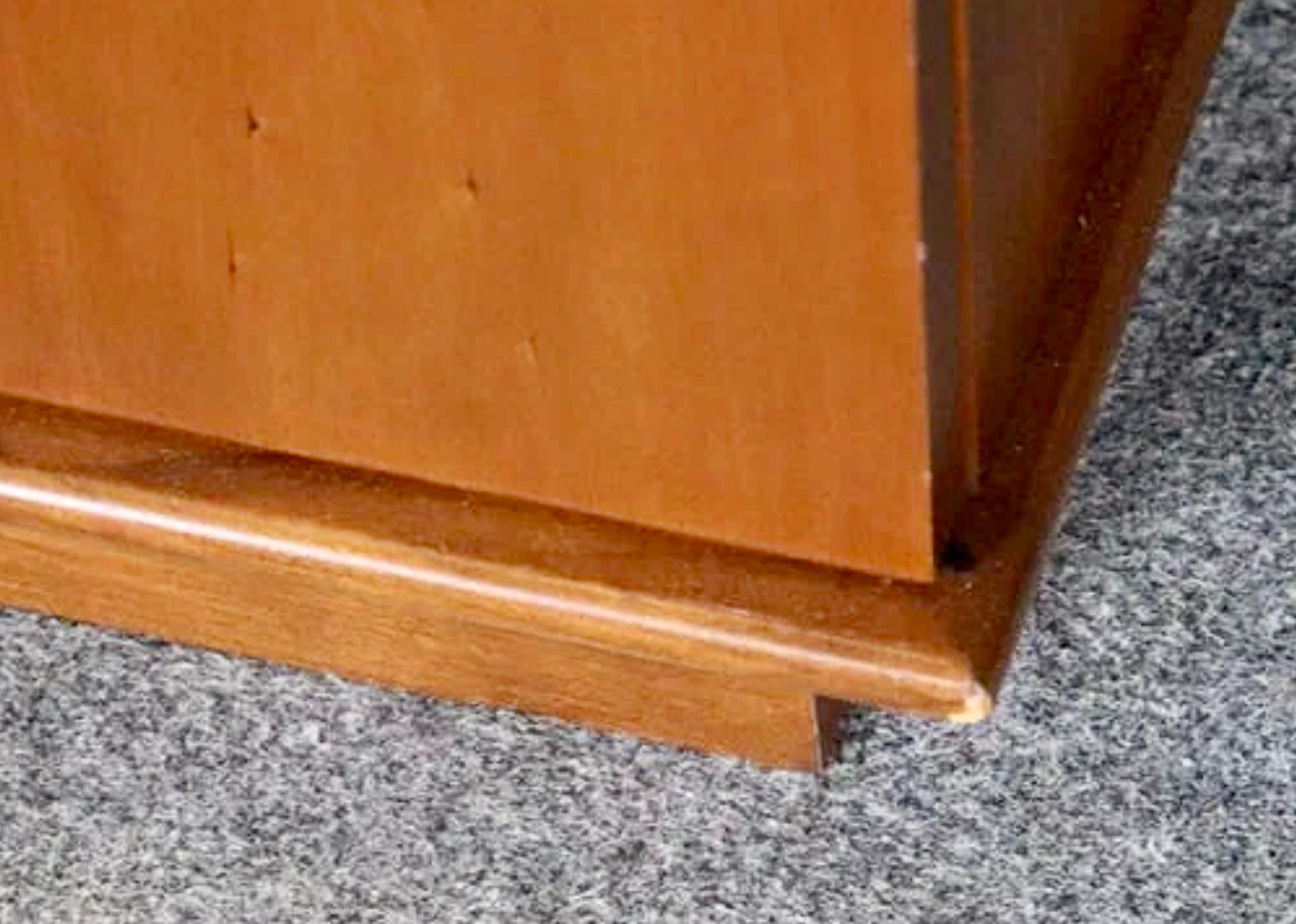 Scrivania da ufficio moderna in vendita 3