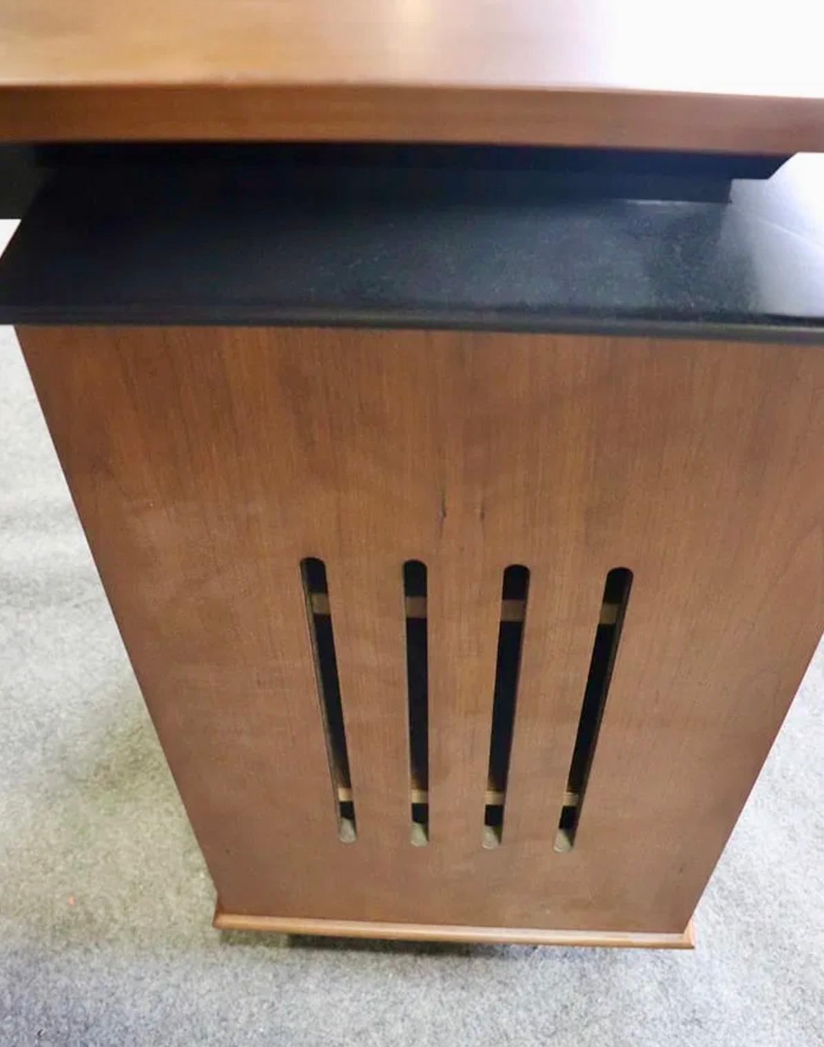 Scrivania da ufficio moderna in vendita 4