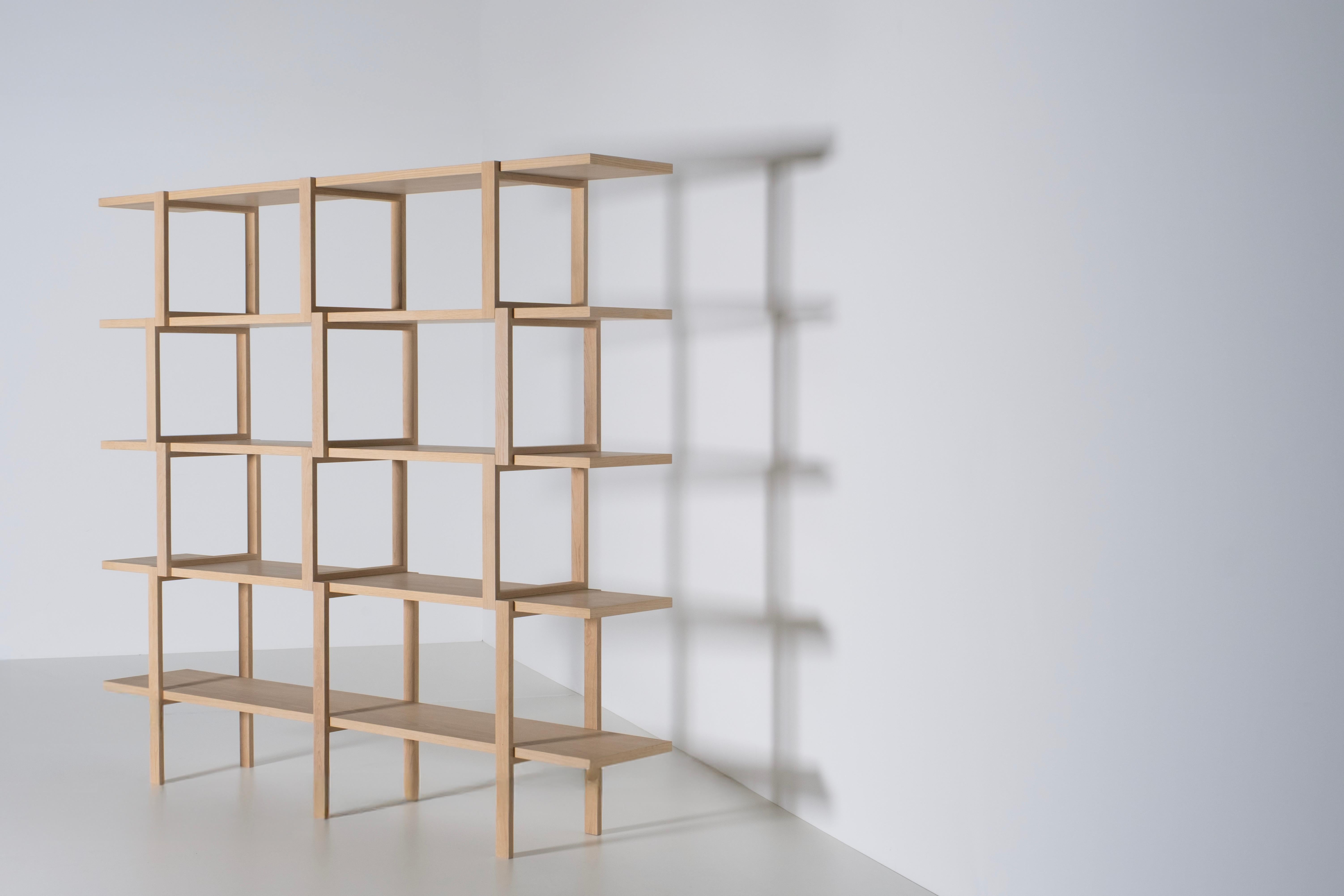 Bibliothèque moderne Oirase, Oak Nature, fait à la main au Portugal par Greenapple en vente 9