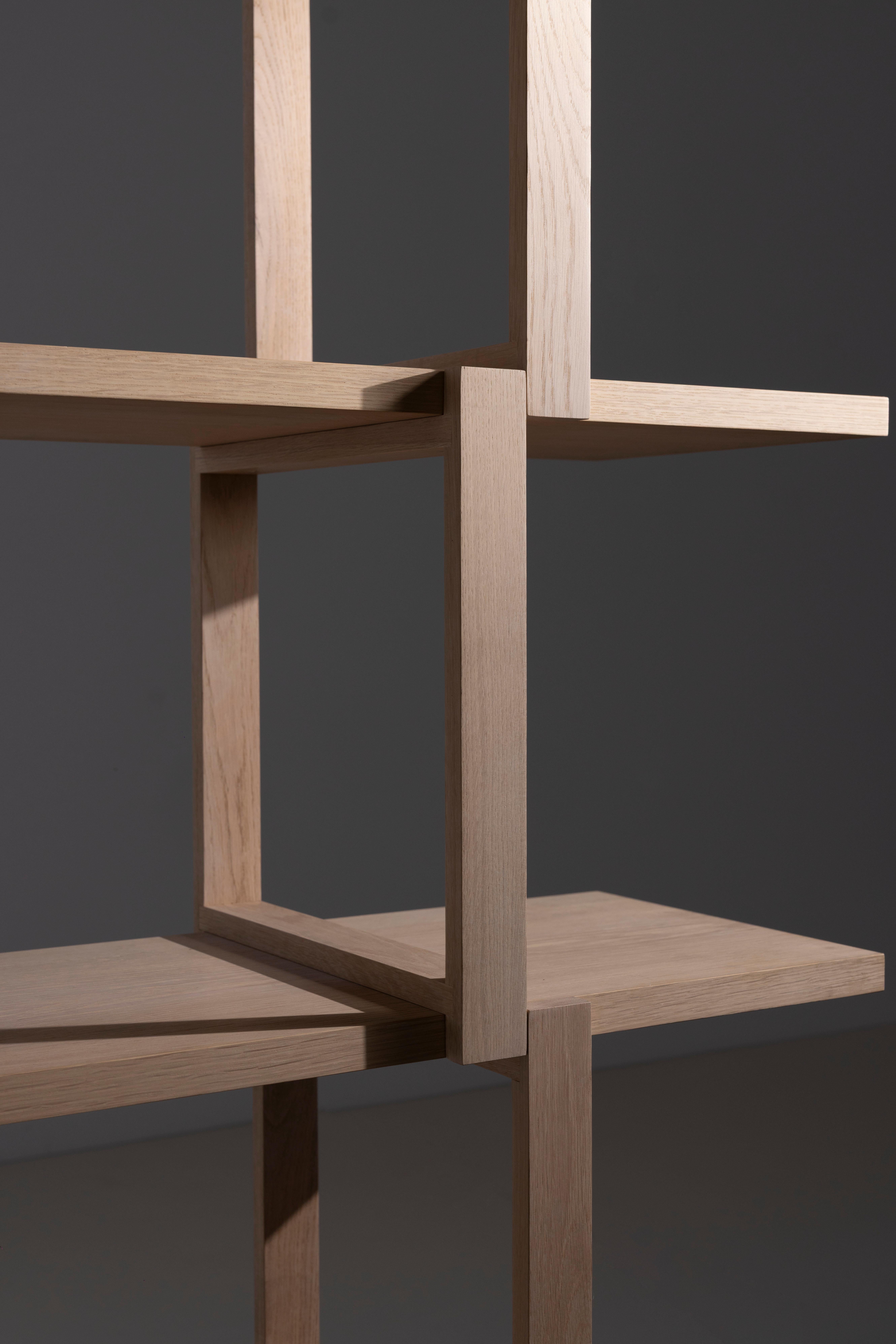 XXIe siècle et contemporain Bibliothèque moderne Oirase, Oak Nature, fait à la main au Portugal par Greenapple en vente