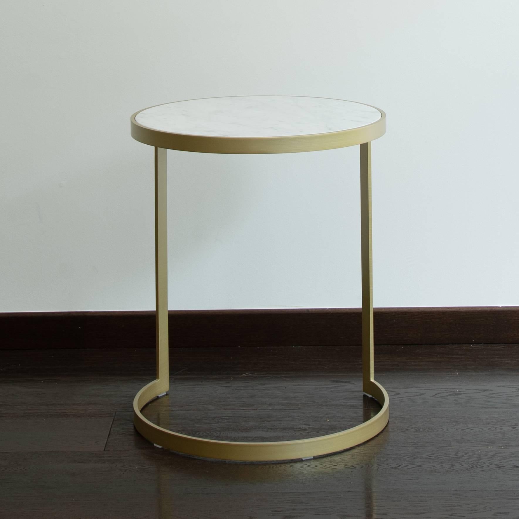 Carved Modern Ola Sidetable White Marble Brass Steel For Sale