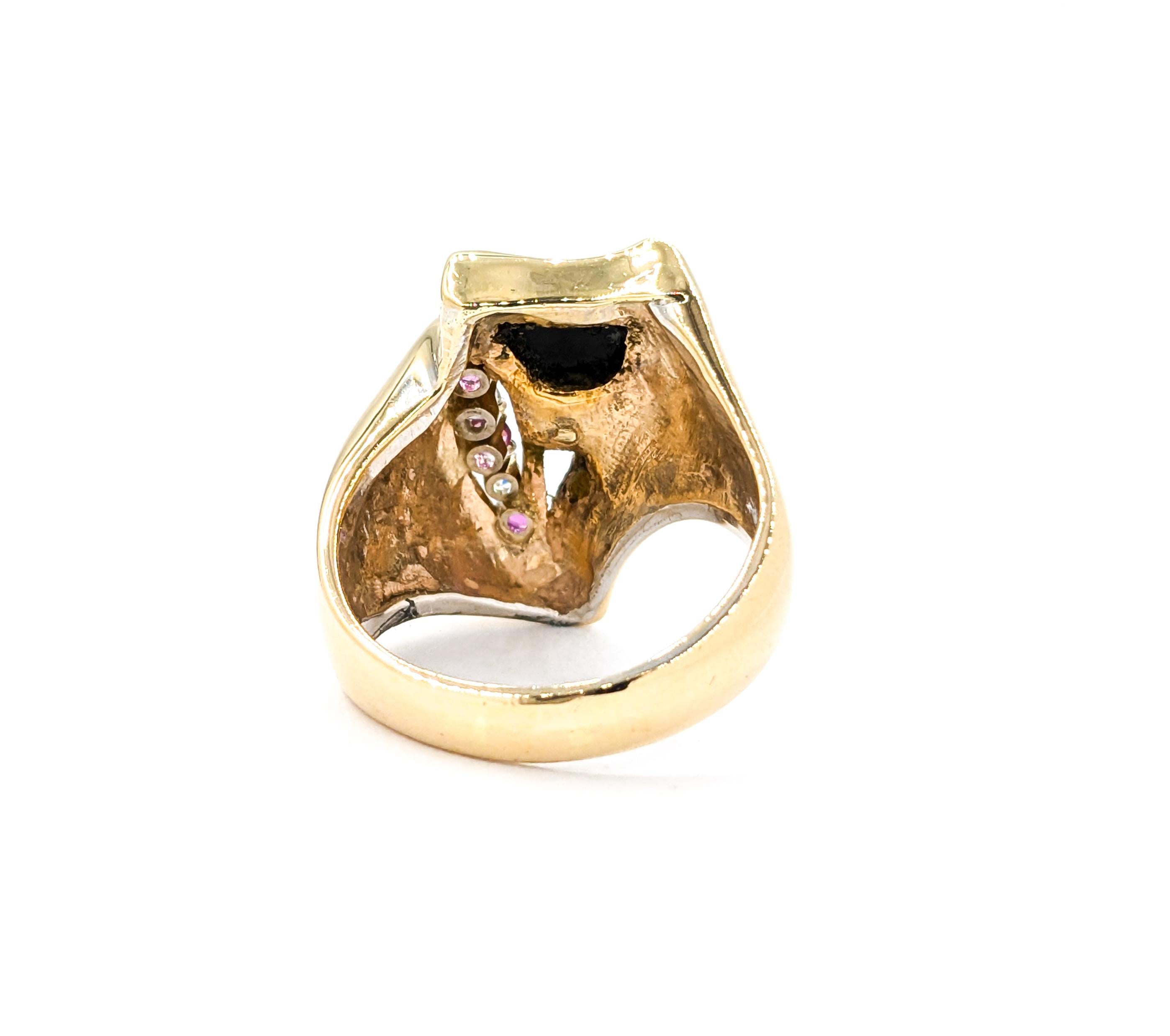 Modern Onyx, Diamond, Pearl & Pink Sapphire Ring in Yellow Gold For Sale 1