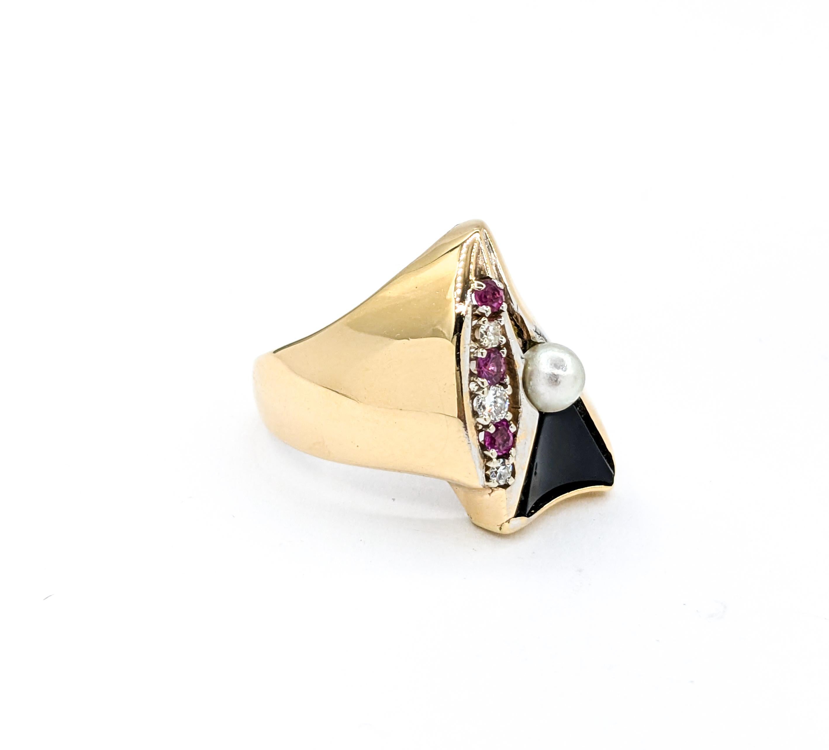 Modern Onyx, Diamond, Pearl & Pink Sapphire Ring in Yellow Gold For Sale 2