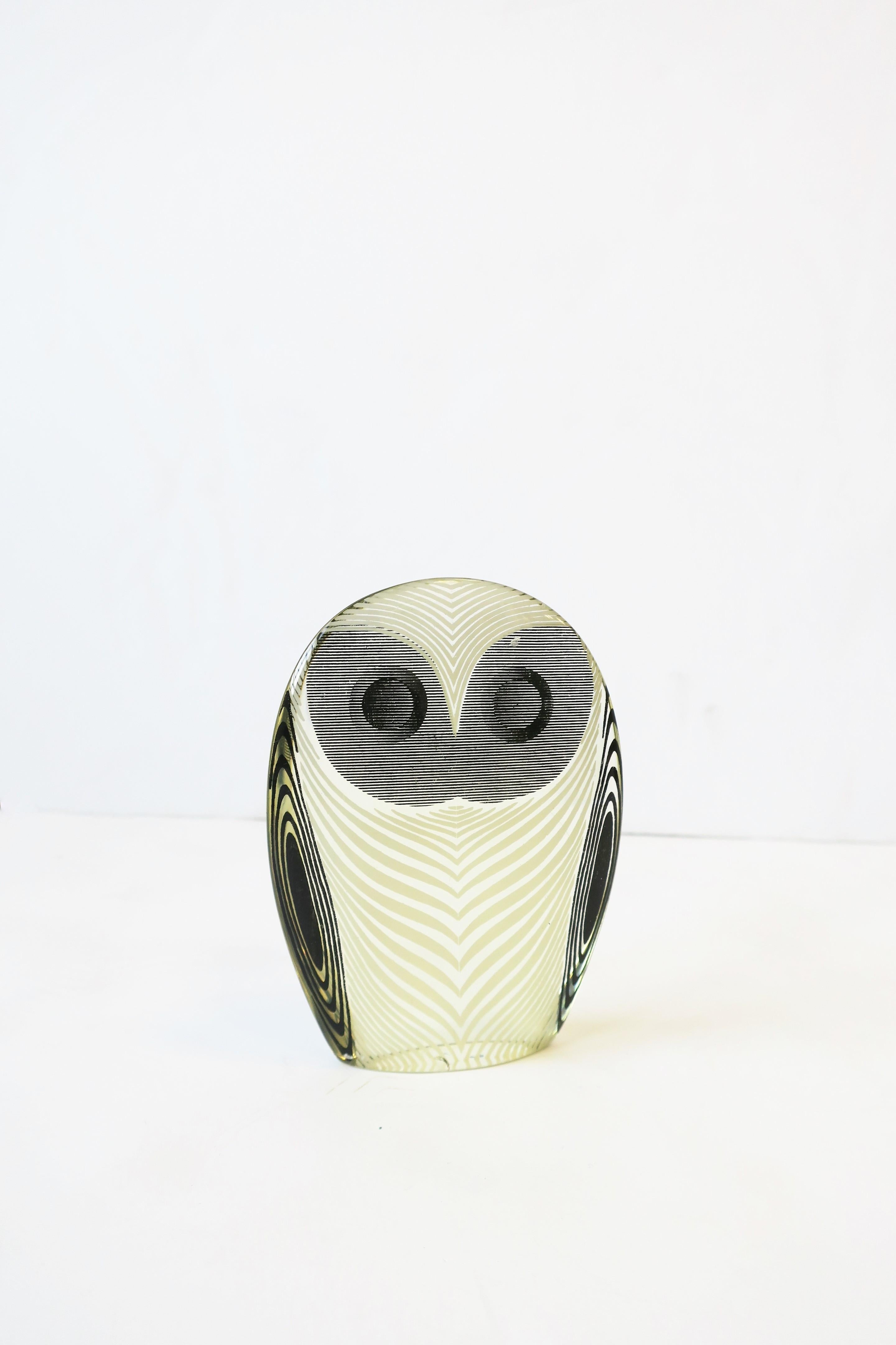 20th Century Modern Op-Art Owl Sculpture by Brazilian Artist Abraham Palatnik