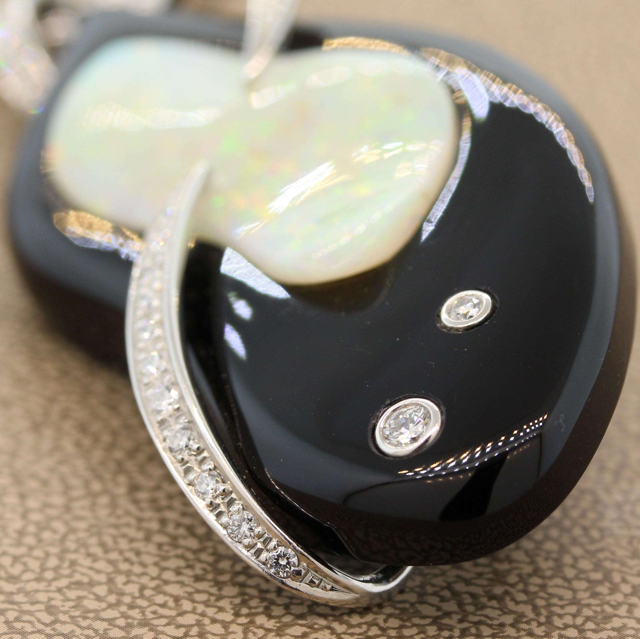Pendentif moderne en platine avec opale, onyx noir et diamants en vente 3