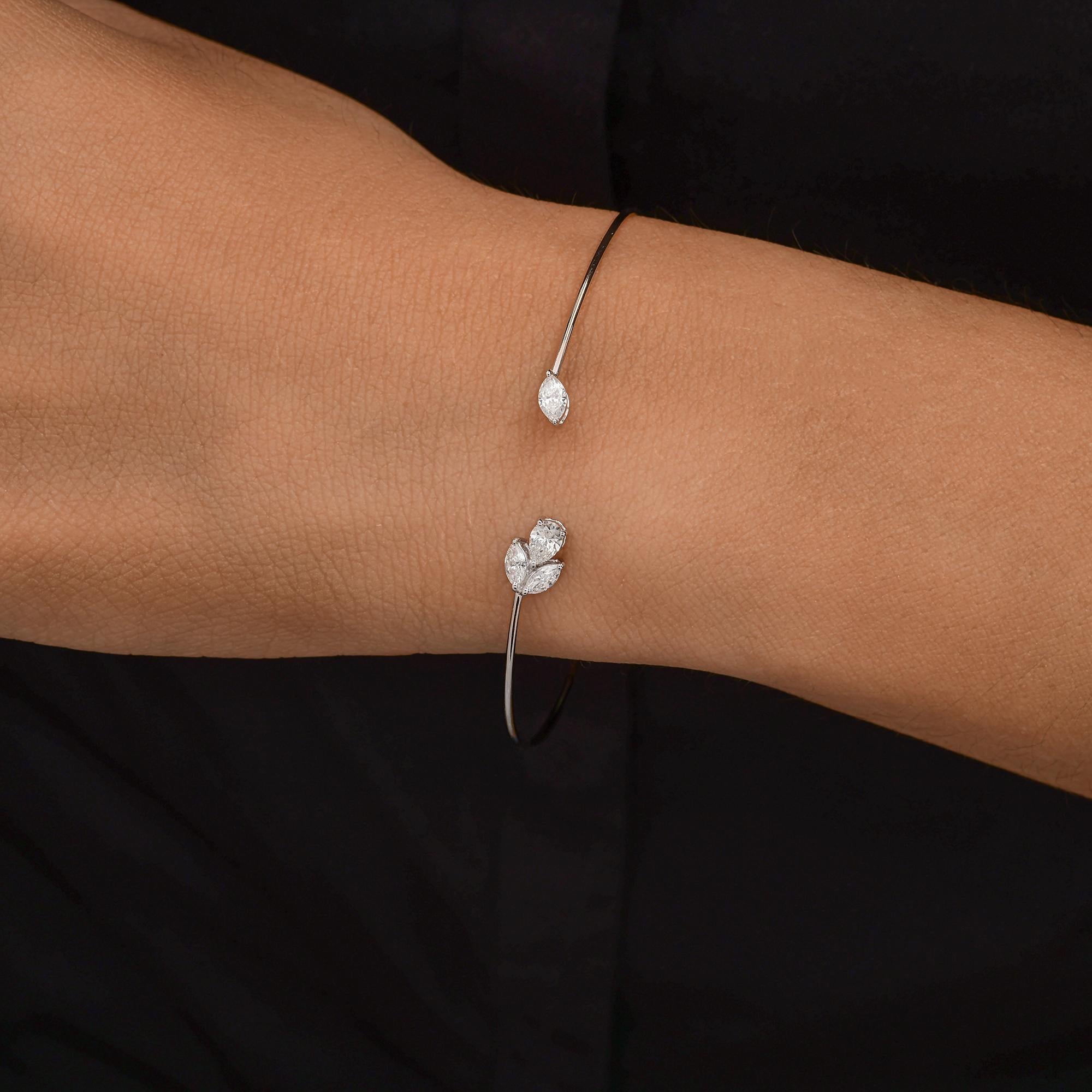 Bracciale moderno aperto con diamanti in oro bianco massiccio 18 ct. in vendita 6
