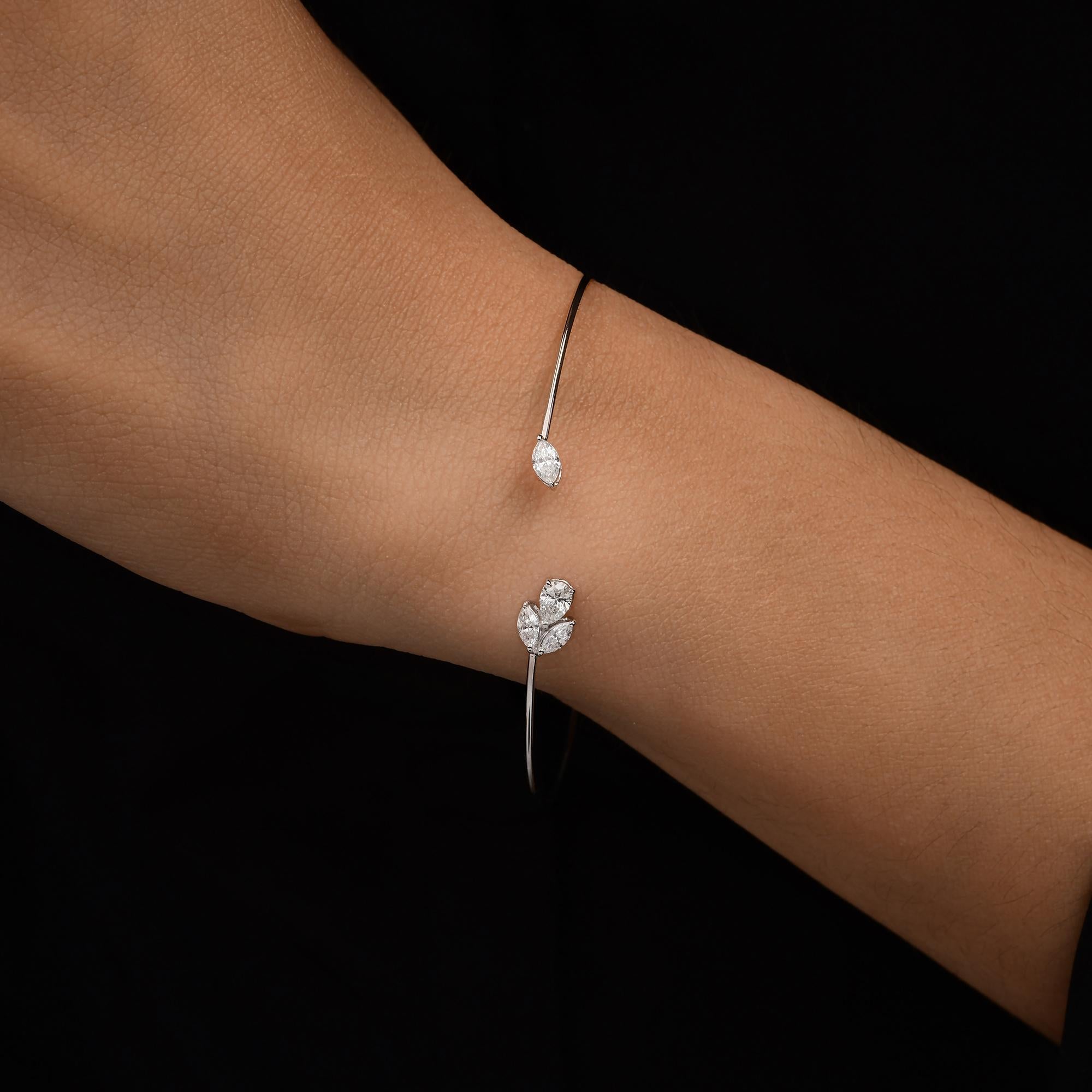 Bracciale moderno aperto con diamanti in oro bianco massiccio 18 ct. in vendita 3