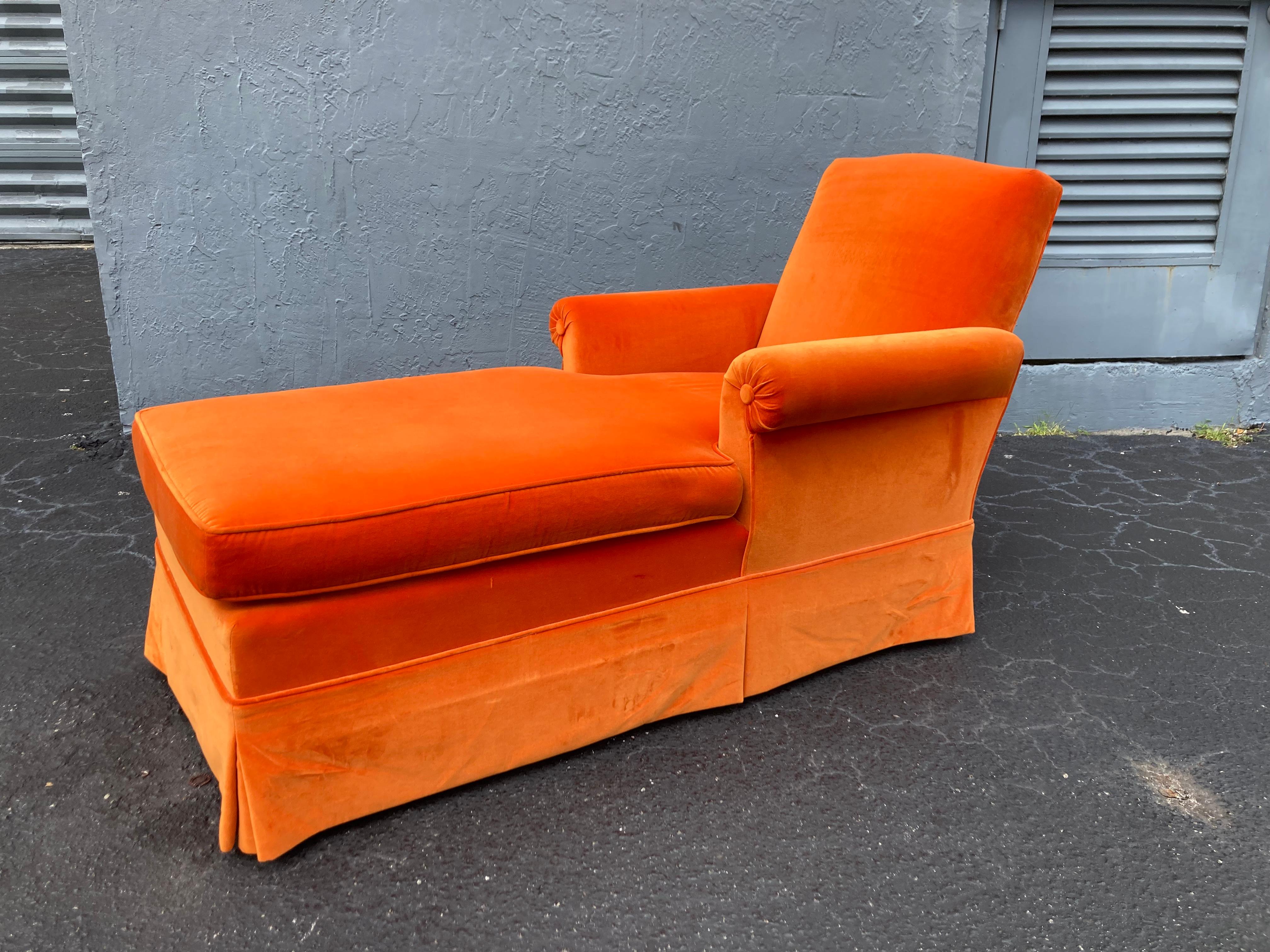 Modern Orange Chaise Longues Lounge In Good Condition In Miami, FL