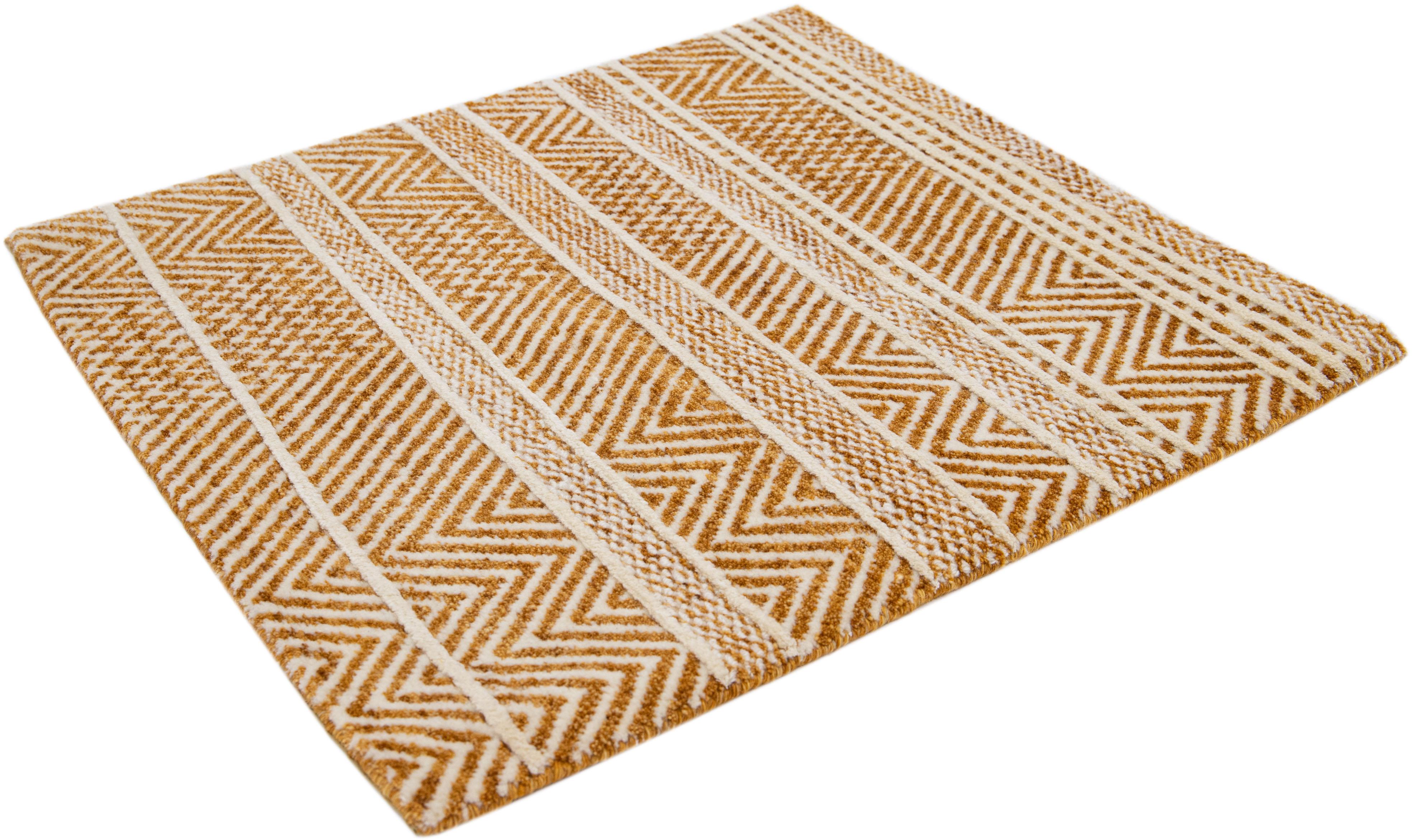 Modern Orange Handmade Geometric Custom Wool Rug In New Condition For Sale In Norwalk, CT