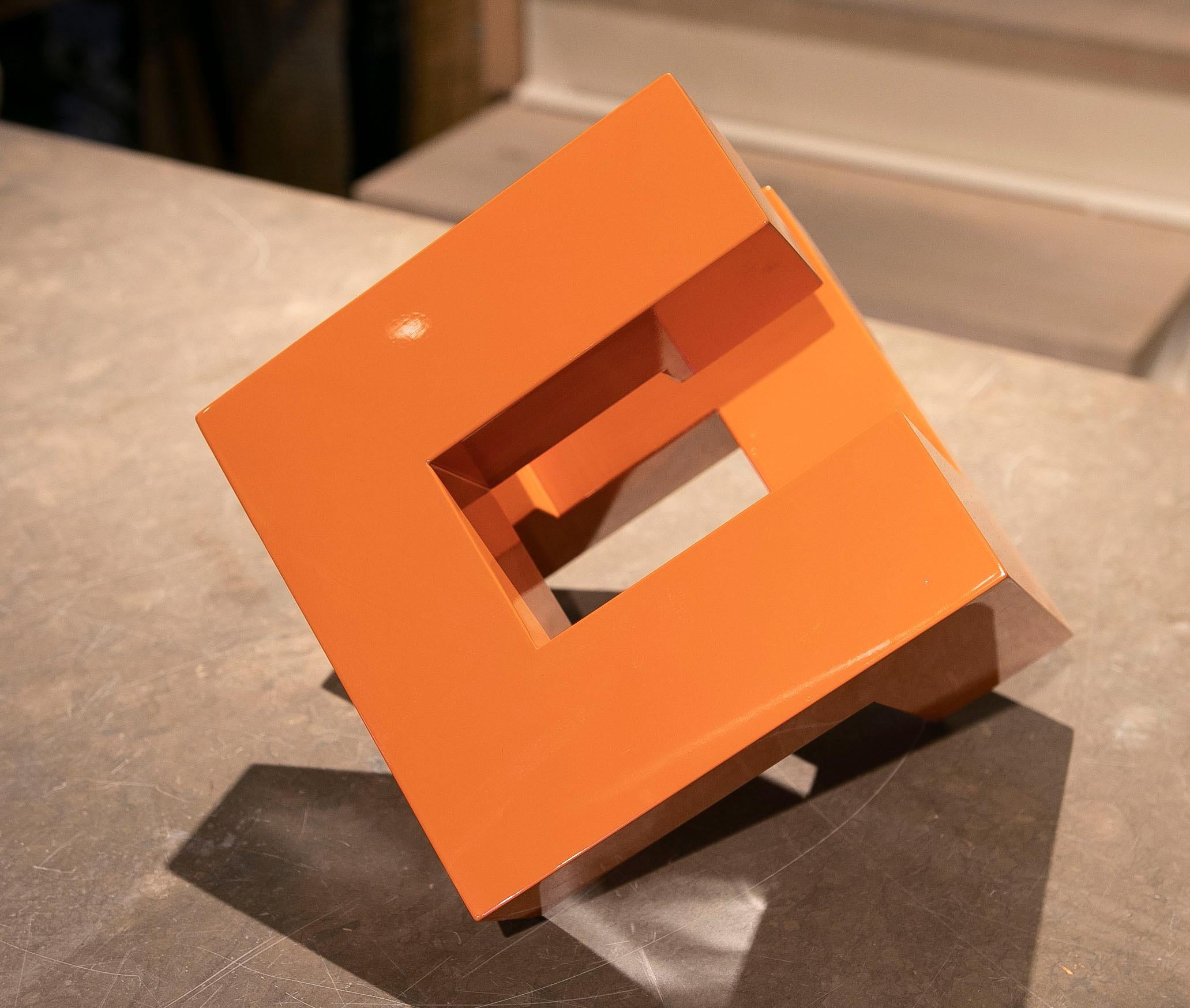 Modern Orange Lacquered Wood Sculpture with Intertwined Straight Forms For Sale 2