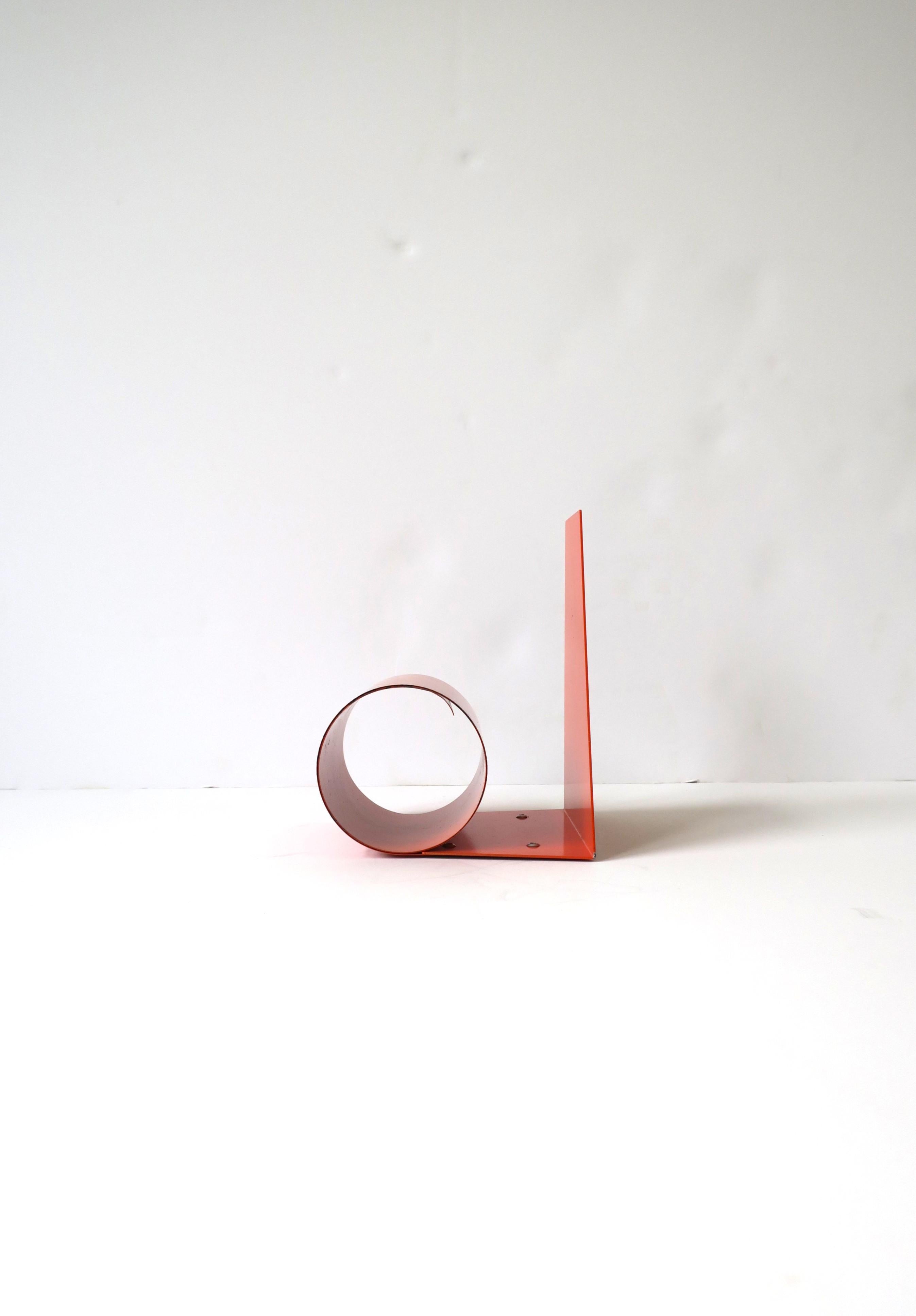 20th Century Midcentury Modern Expandable Orange Metal Bookend Holder, Made in England For Sale