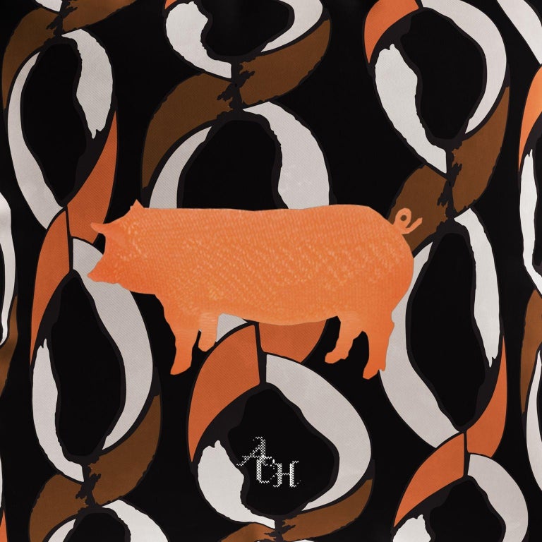 Modern Orange Pig Cushion, Printed Pattern Velvet Pillow Orange Fringes Tassels

Zadine Pig cushion combines attractive orange motifs with shades of black and white. Discover also the luxury collection of printed cushions. Refined and attractive