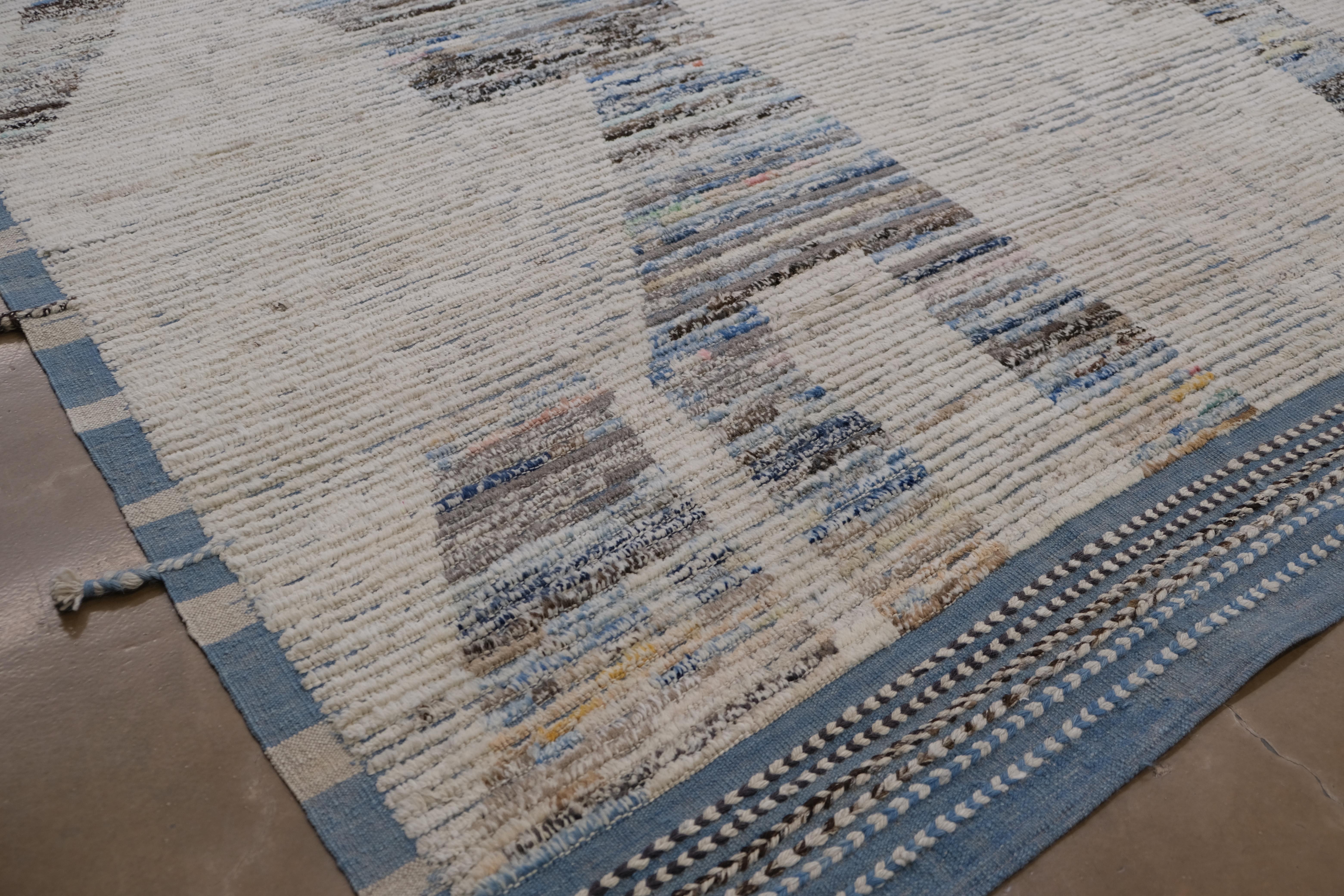 Moderne organische abstrakte übergroße handgeknüpfte Wolle 16'2''x20' in Übergröße im Zustand „Neu“ im Angebot in Torrance, CA