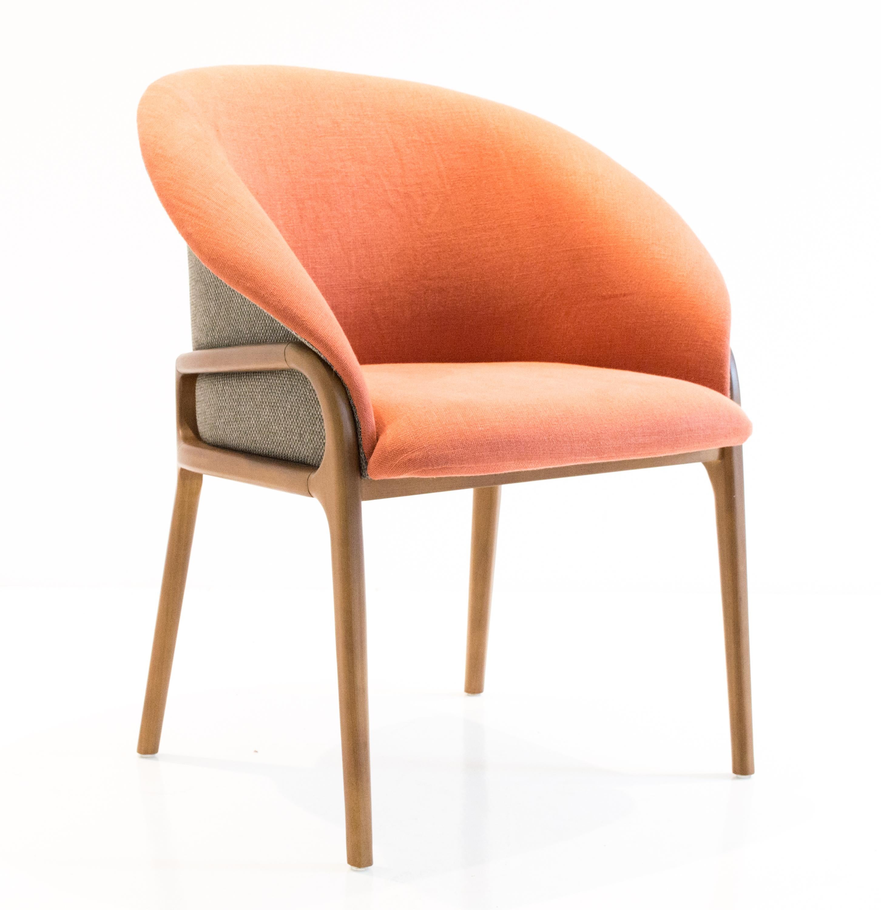Chaise organique moderne en bois massif, assise flexible tapissée en vente 3