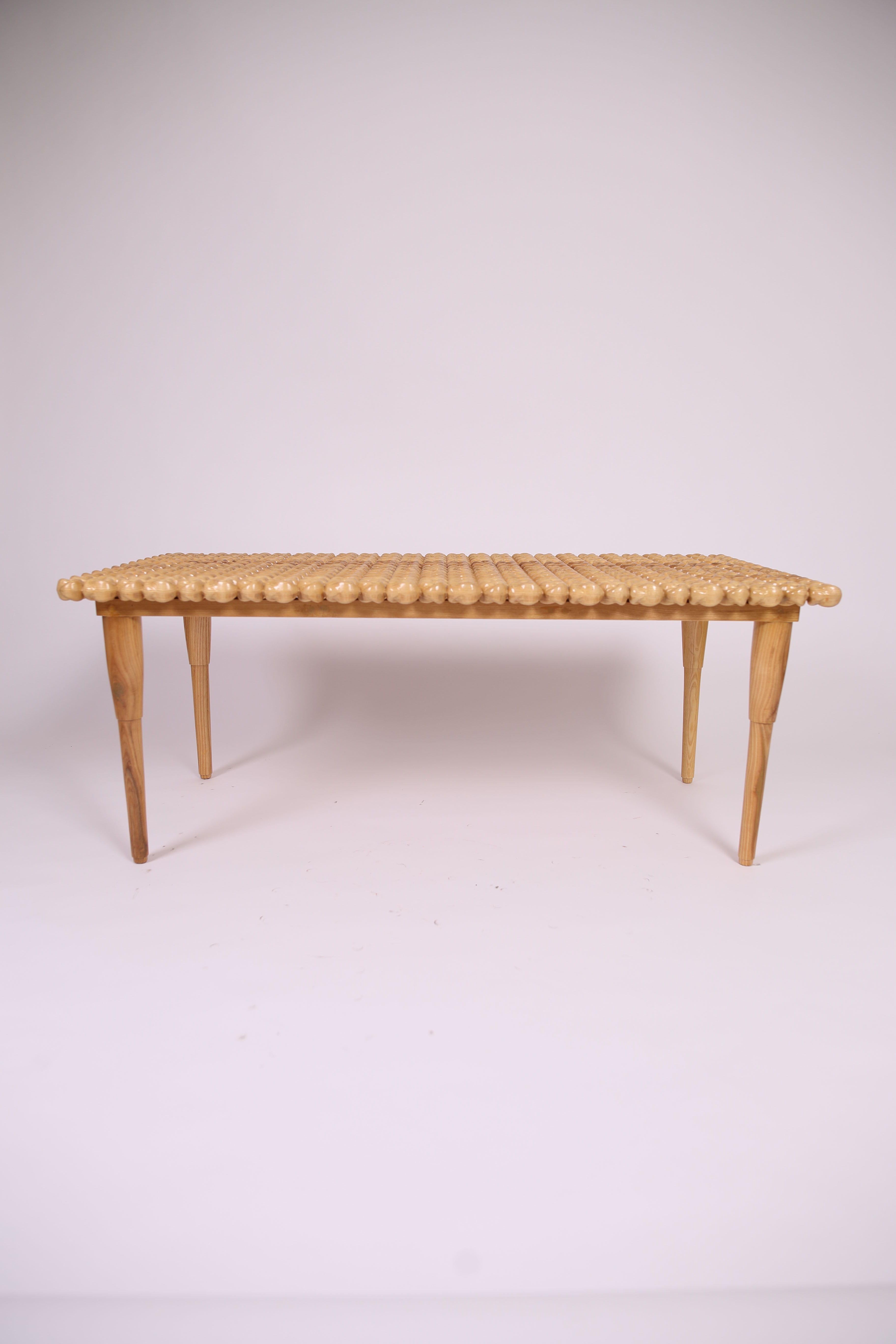 Table basse en bois dur massif de 3