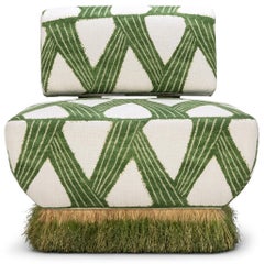 Chaise longue moderne en lin vert organique, raphia et acier bronzé par Egg Designs