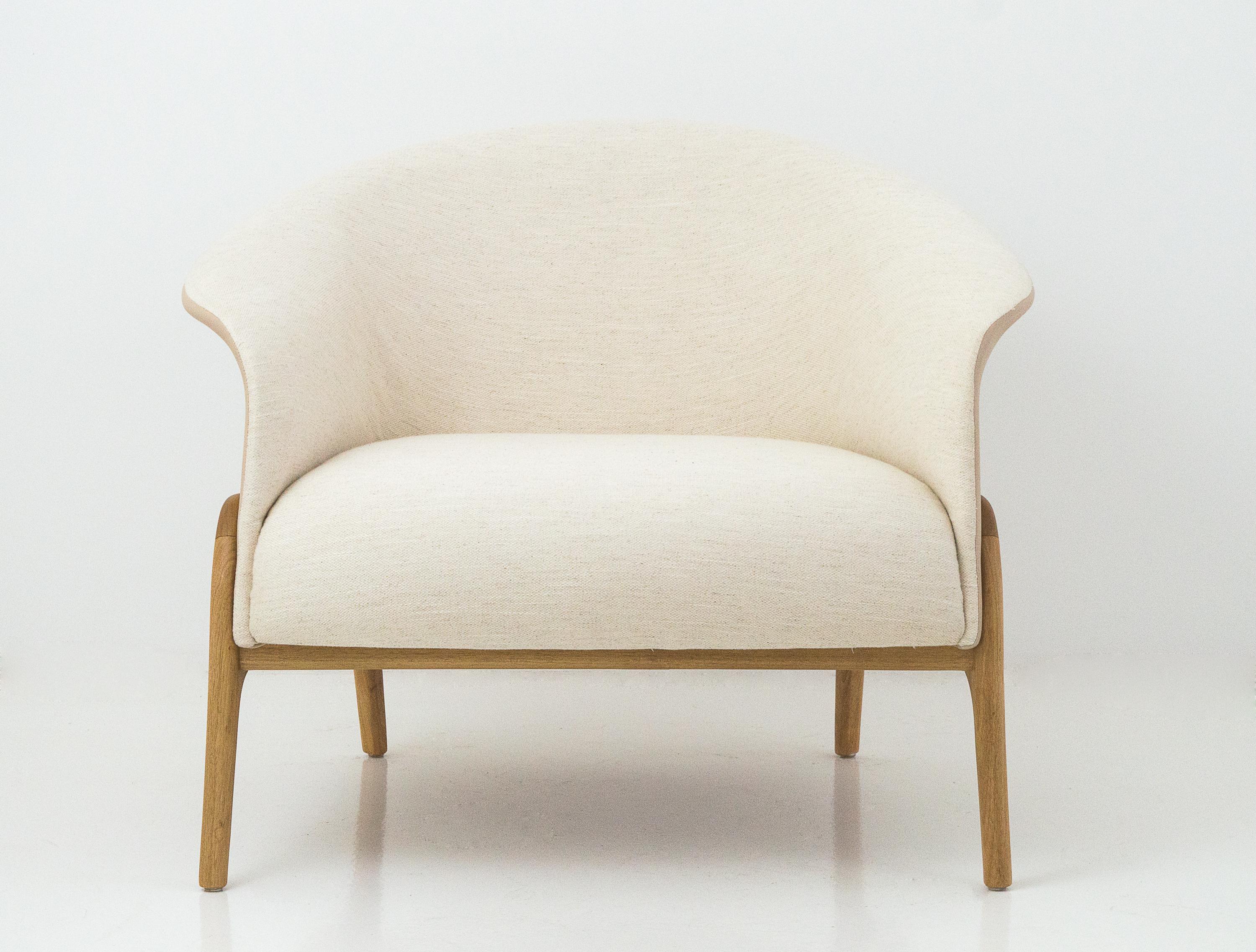 Moderner Sessel im organischen Stil aus Massivholz, gepolstert, flexibles Sitzmöbel im Angebot 2