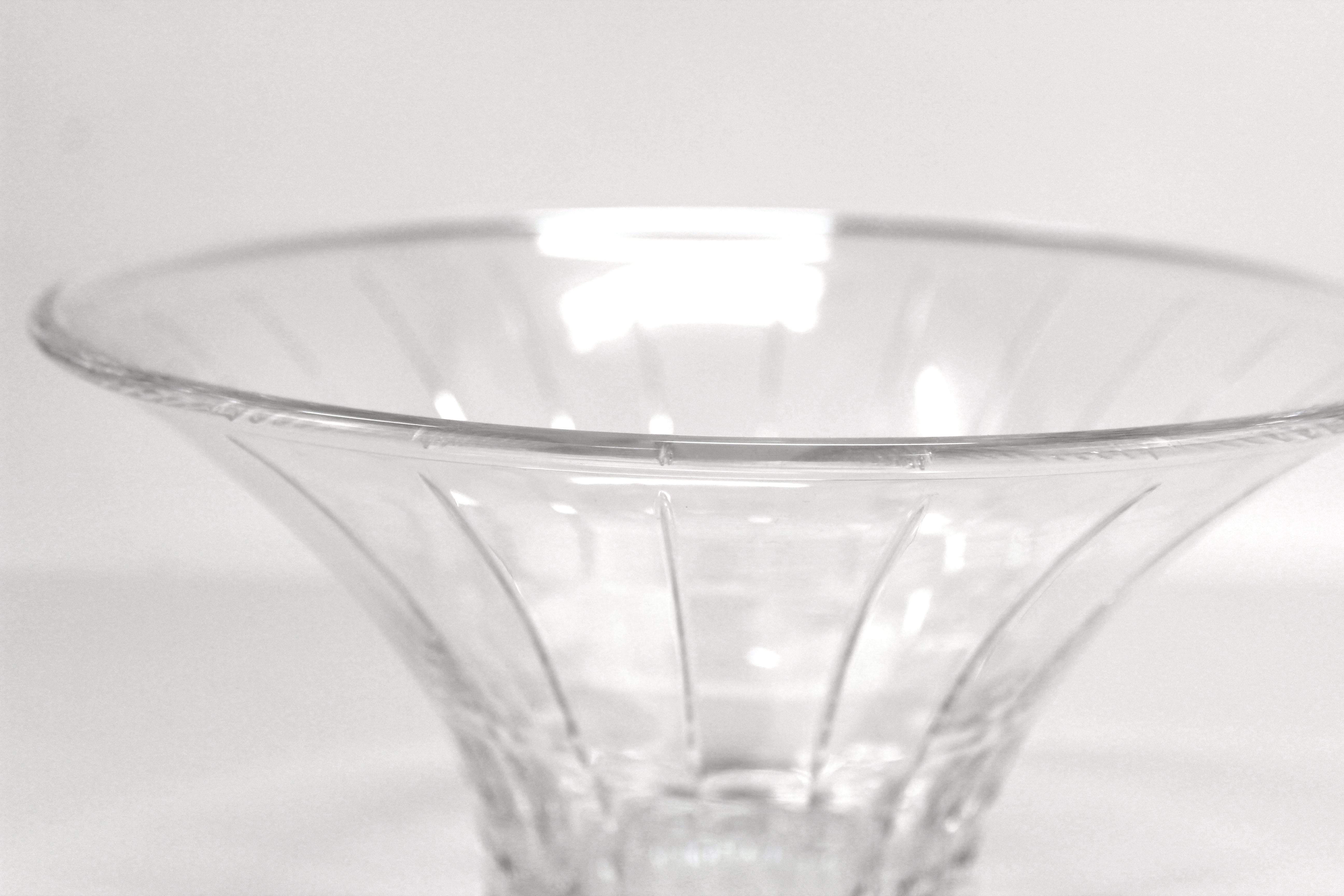 Modern Orrefors Circular Glass Bowl In Good Condition In New York, NY