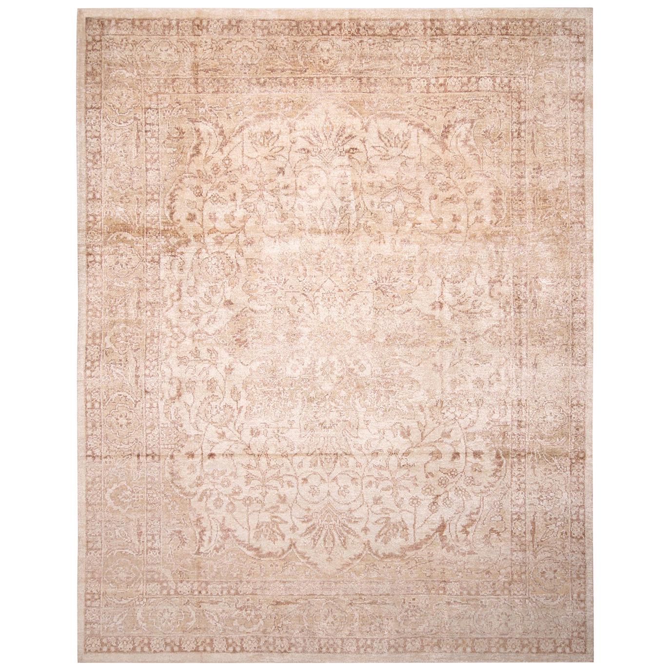 Moderner Oushak-Teppich aus Wolle und Seide in Beige und Auberginebraun im Angebot
