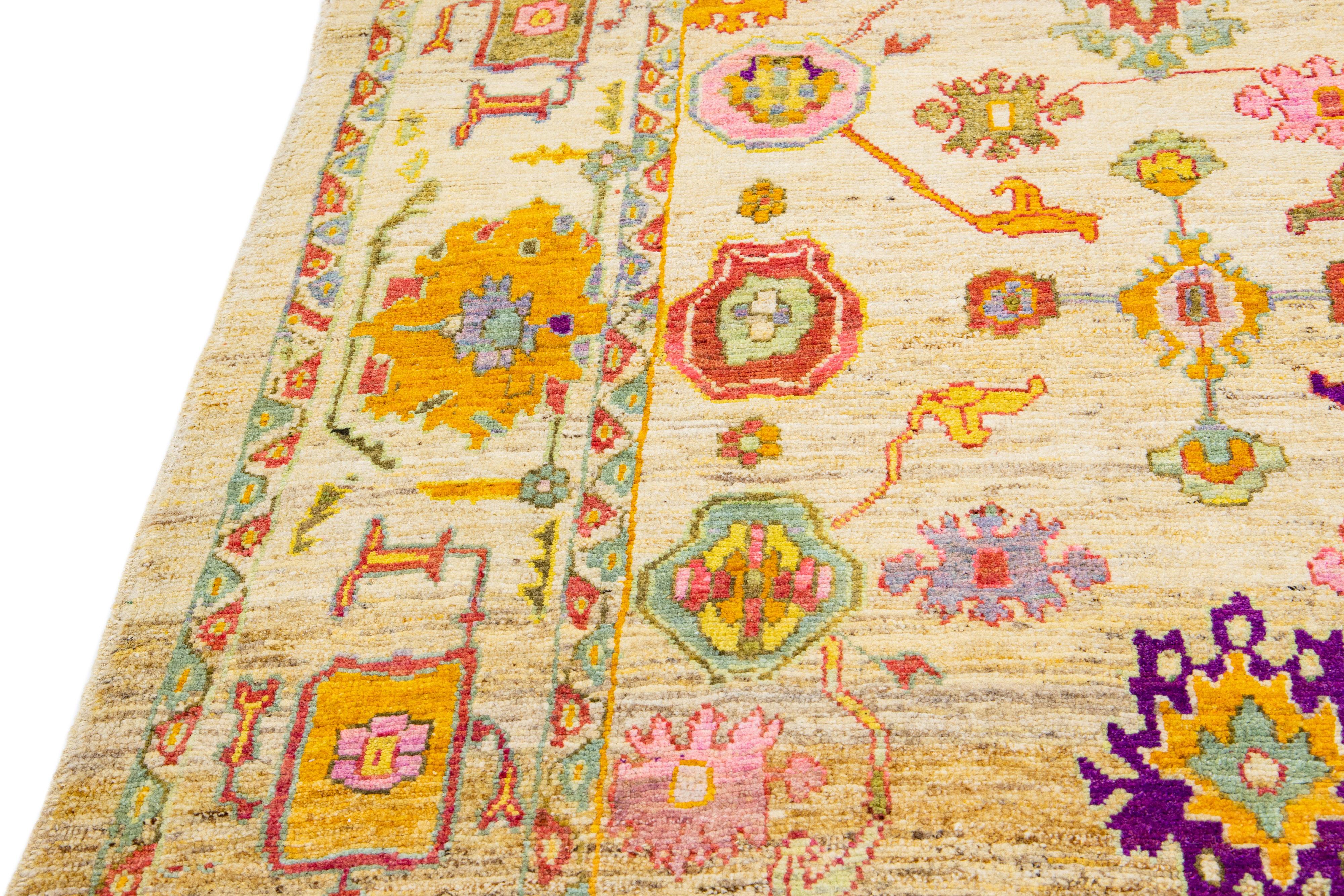 Modern Oushak Beige Handmade Floral Wool Rug 4