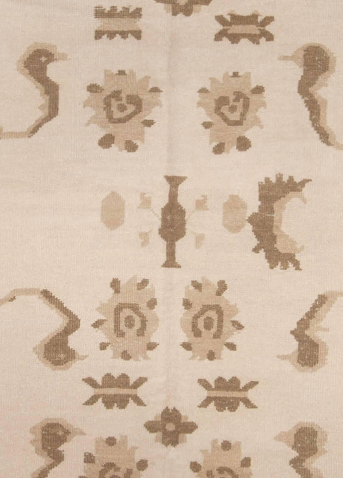 Modern Oushak Design beige and brown handmade wool rug by Doris Leslie Blau
Size: 12'2