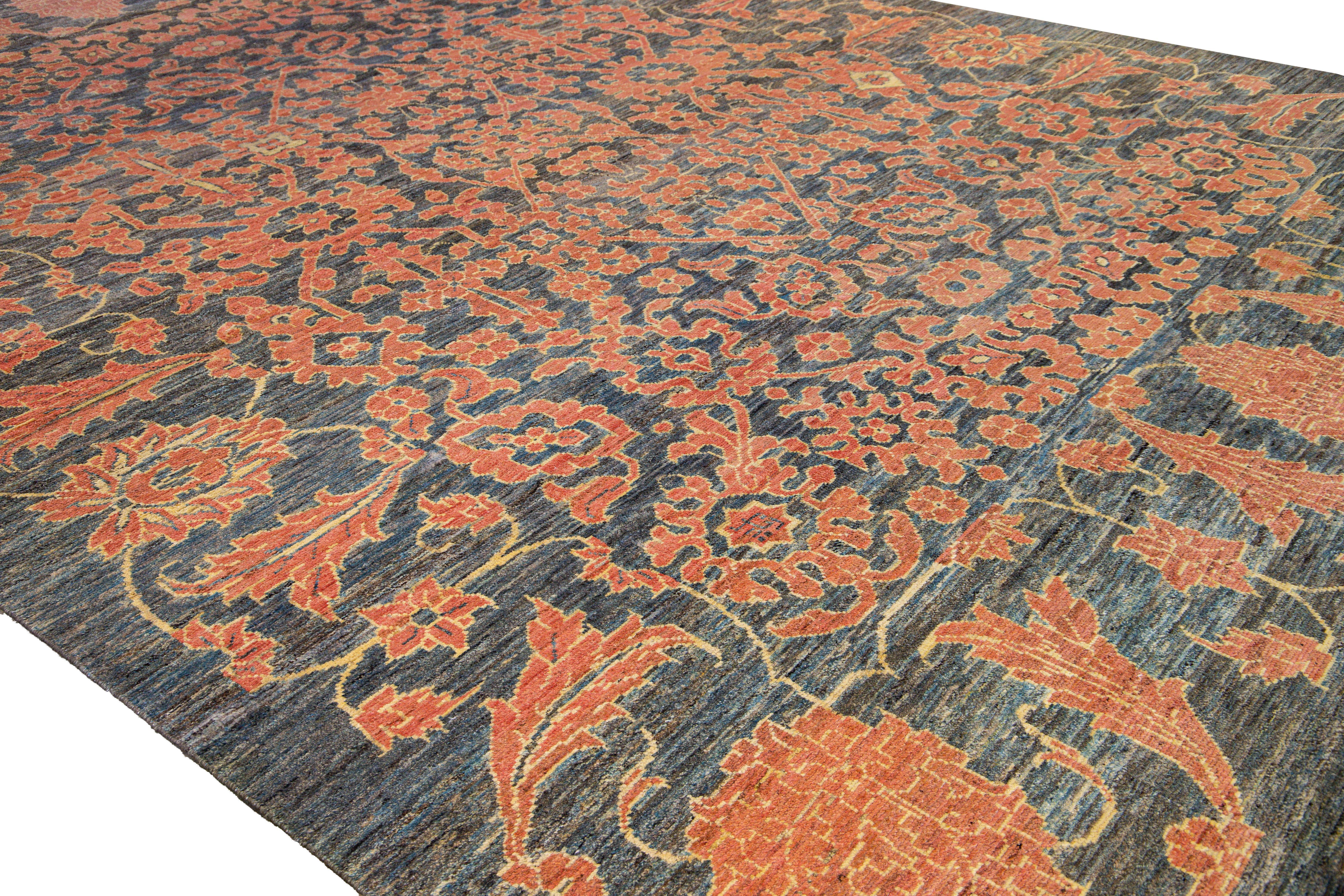 Moderner moderner handgefertigter, geblümter Oushak Oversize-Wollteppich in Grau und Orange im Zustand „Neu“ im Angebot in Norwalk, CT