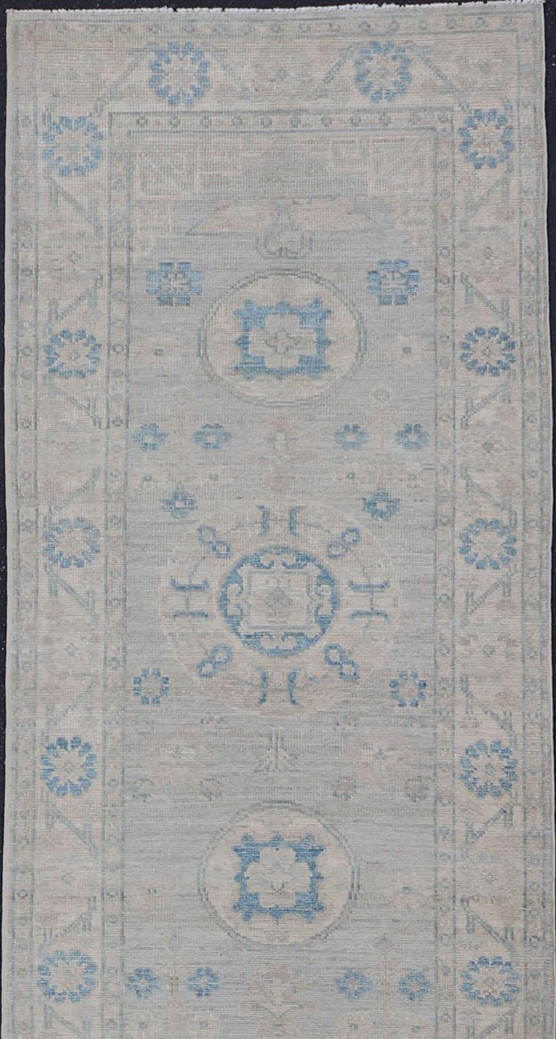 Modern Oushak Medallion Design Runner In Blue & Earthy Colors With Medallions  In New Condition For Sale In Atlanta, GA