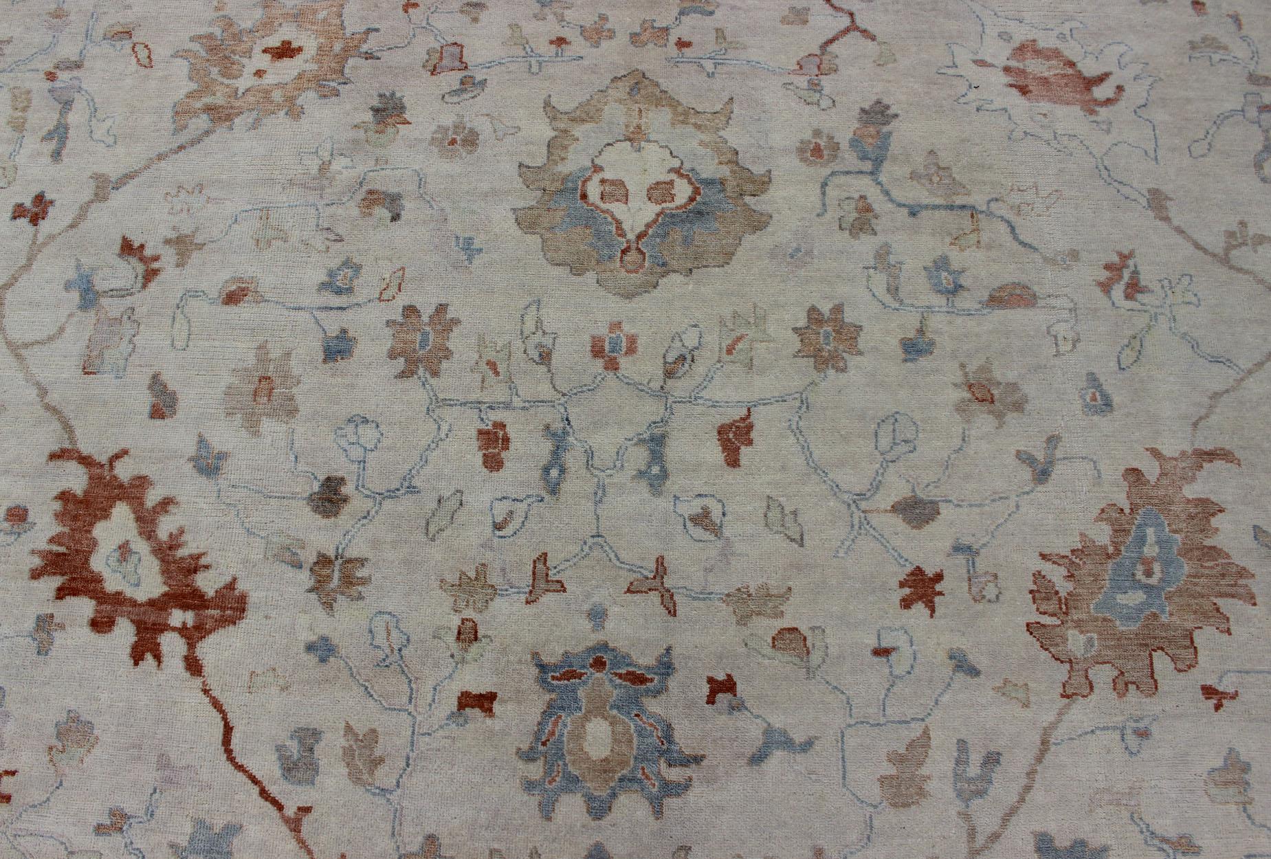 Modern Oushak Muted Rug in Coral and Light Blue In New Condition For Sale In Atlanta, GA