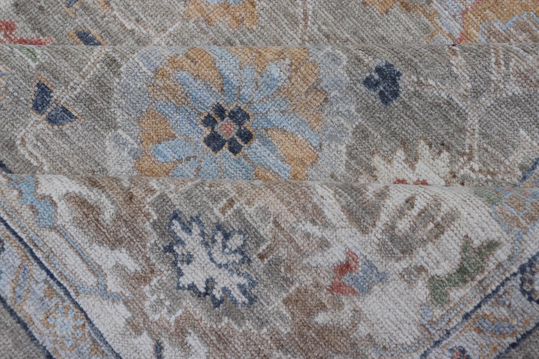 Tappeto Oushak moderno con una delicata miscela di verdi tenui e fiori 9'0 x 12'4 in vendita 4