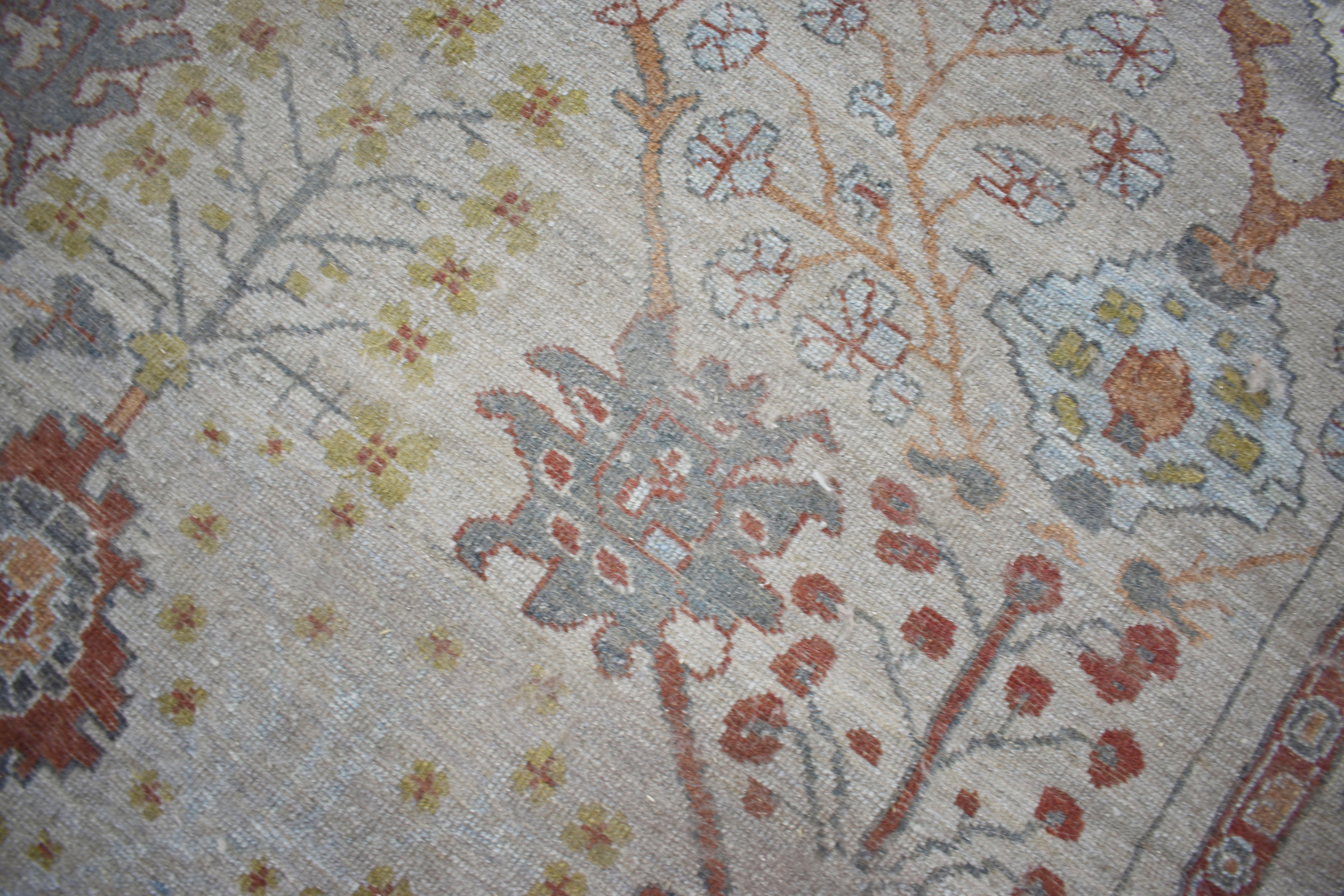 Modern Oushak Rug with Beige Field and a Mix of Red and Gray Flower Details In New Condition For Sale In Dallas, TX