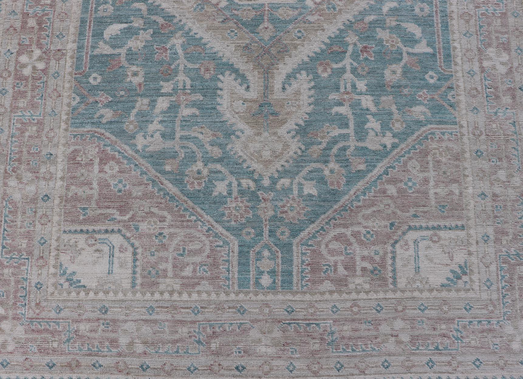 Tappeto moderno Oushak con base verde acqua e accenti di tan e avorio 5'2 x 8'0 in vendita 6