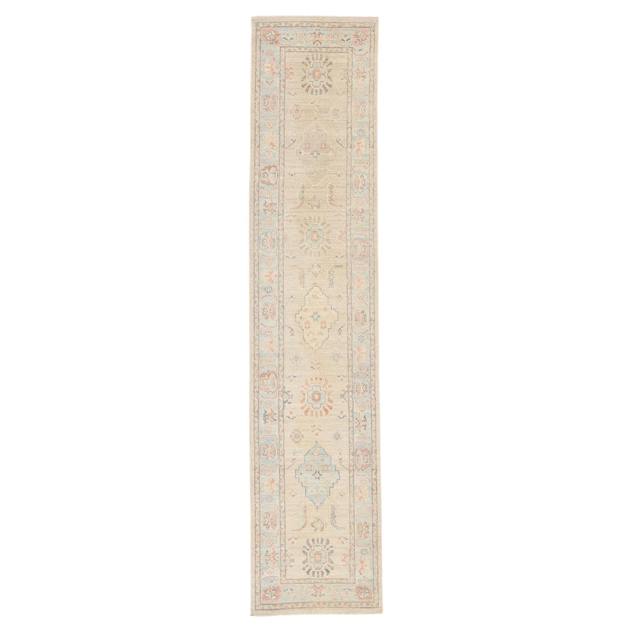 Neuer Contemporary Oushak-Teppich mit traditionellem Stil