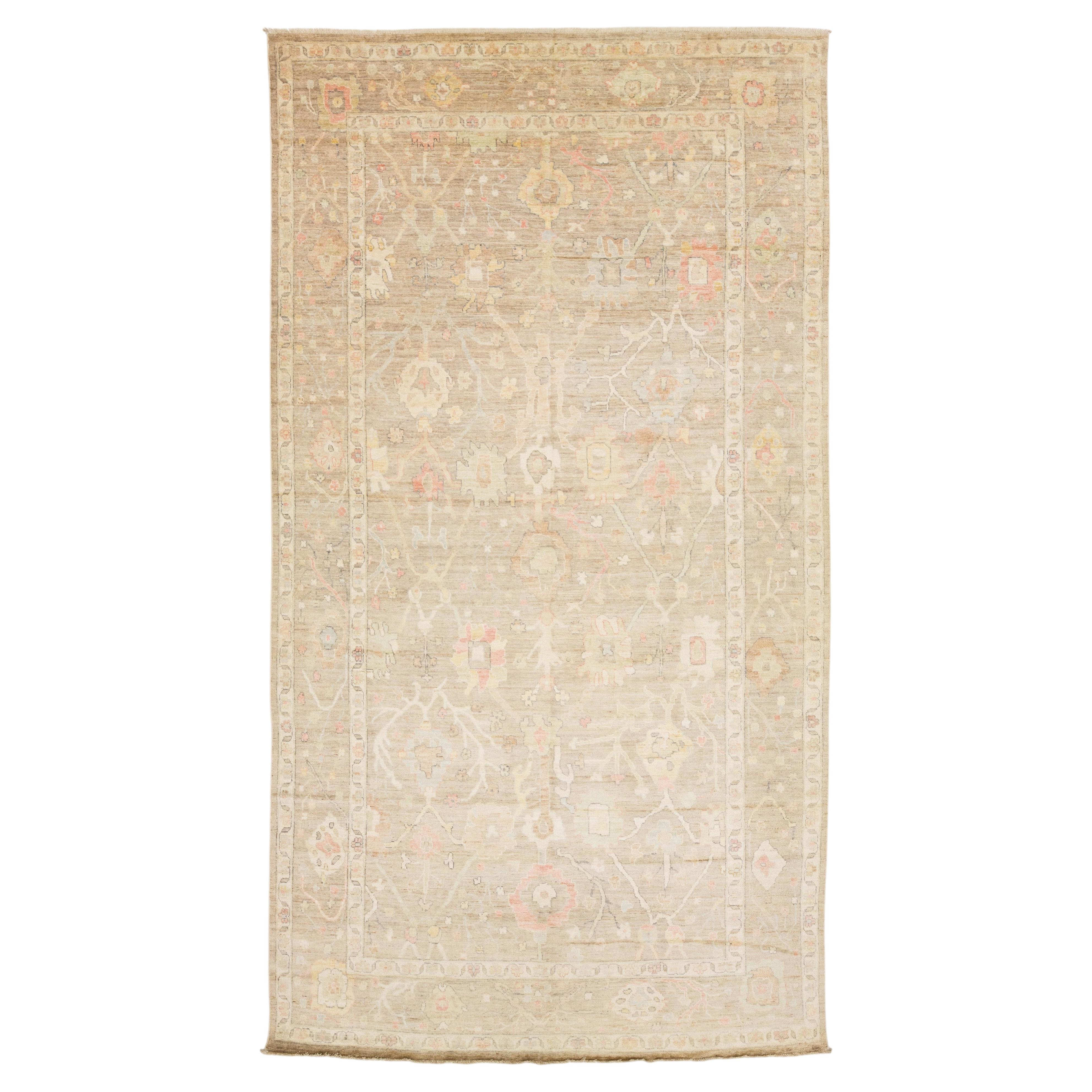 Modern Oushak Style Hand-Knotted Wool Rug – Muted Earth Tones & Pastel Accents For Sale
