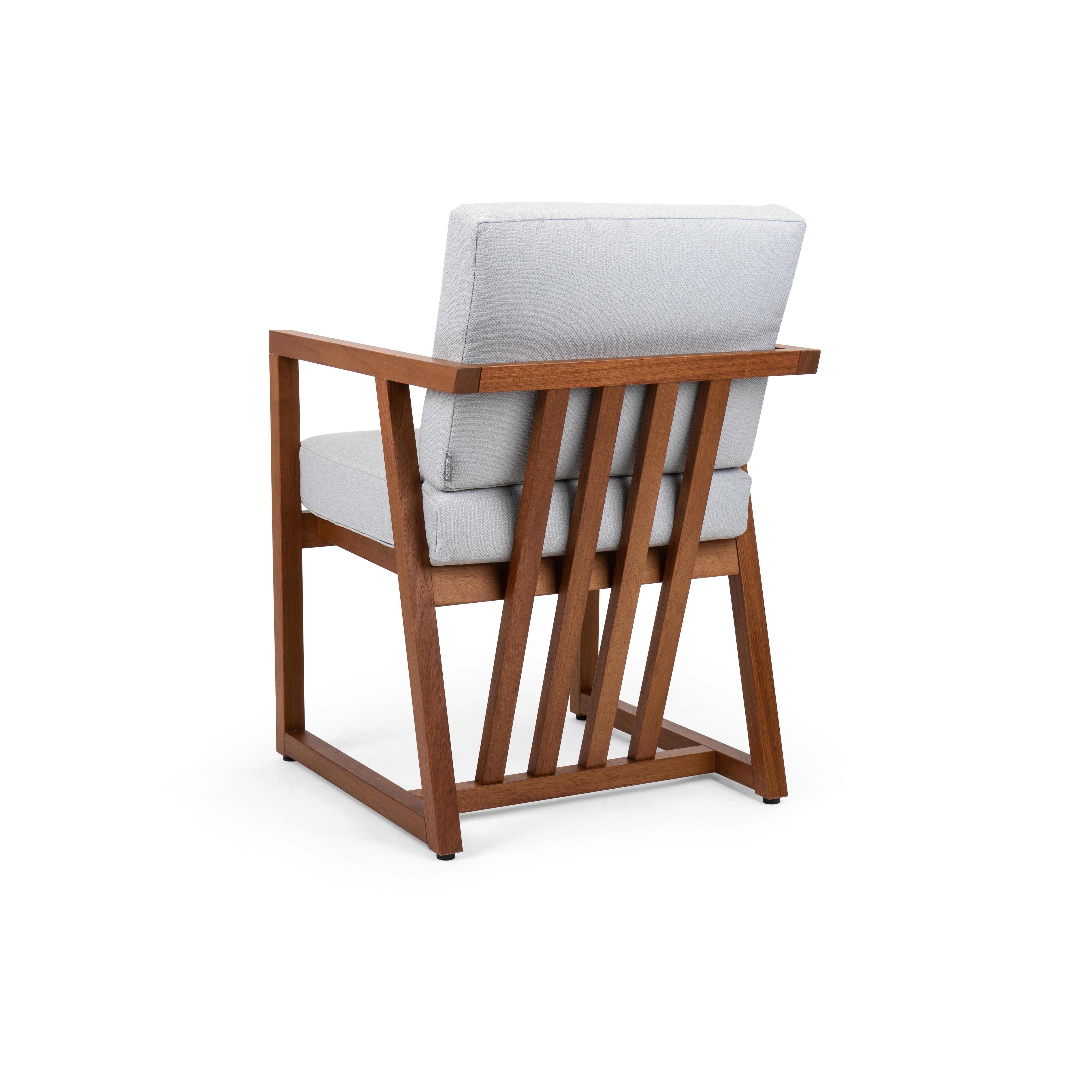 Sillón moderno de exterior de madera de iroko con cojines a rayas en Nuevo estado para la venta en NEW YORK, NY