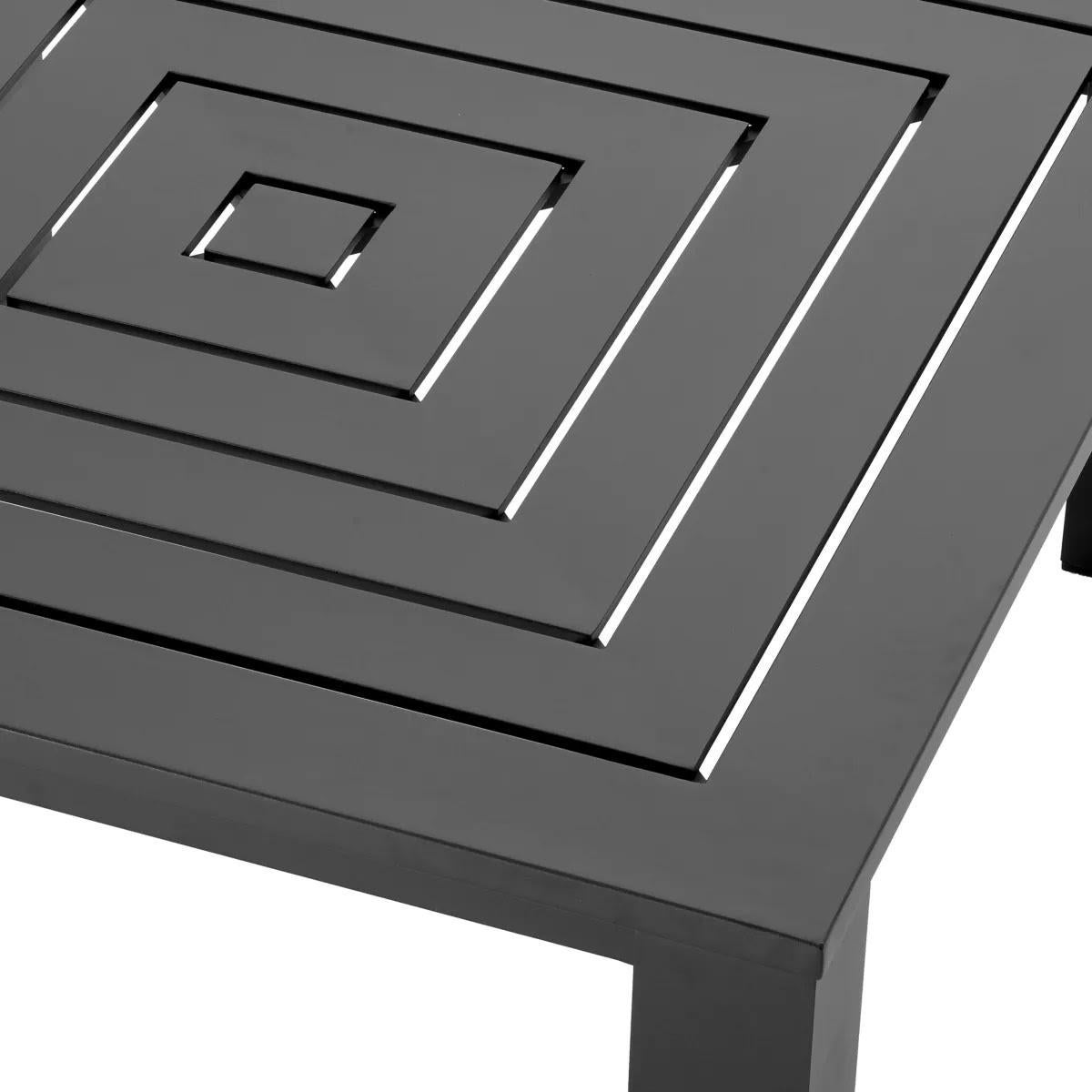 Français Table basse moderne d'extérieur avec finition noire. en vente