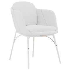 Silla de Comedor Impermeable con Tapicería Blanca Completa Patas Blancas y Detalles Dorados