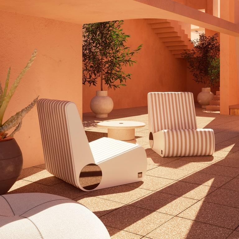 Modern Outdoor Folding Sun Lounge Chair Beige White Stripes & Golden Details In New Condition For Sale In Porto, PT
