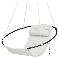 Chaise suspendue moderne pour l'extérieur:: blanche:: végétalienne et écologique