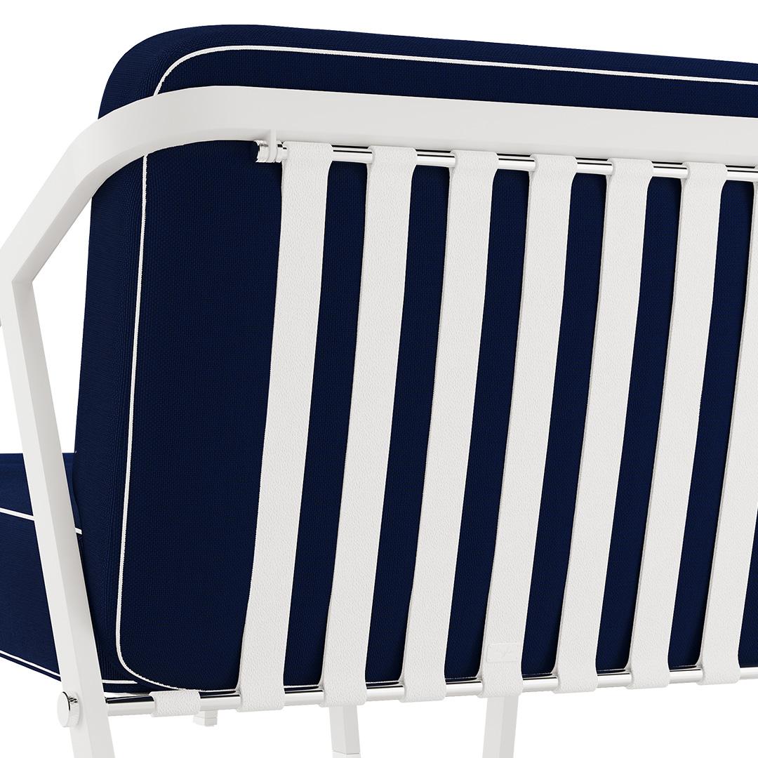 Silla de exterior moderna azul marino con bandas de cuero Portugués en venta