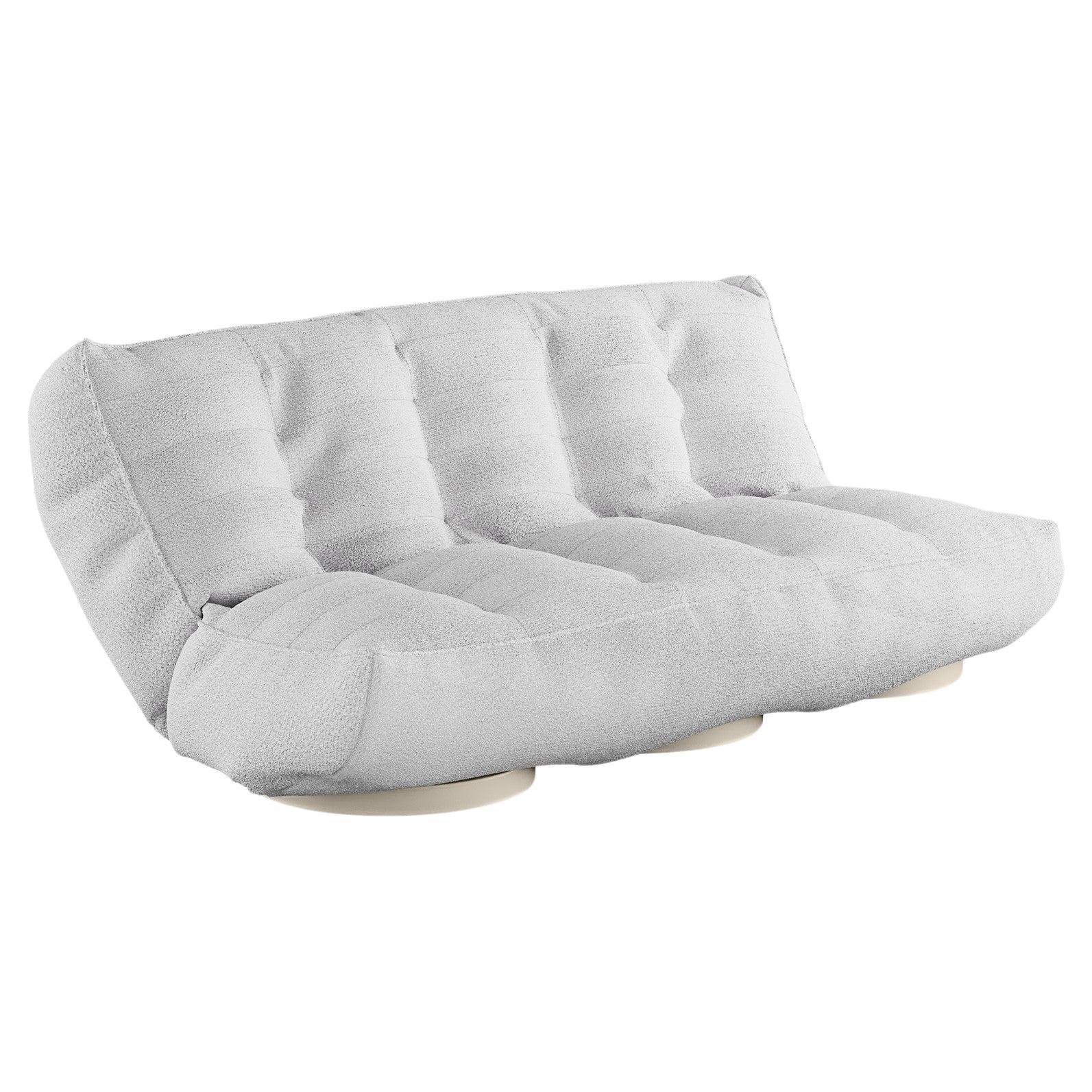 Canapé d'extérieur pliant blanc tapissé de tissu d'extérieur sable en vente