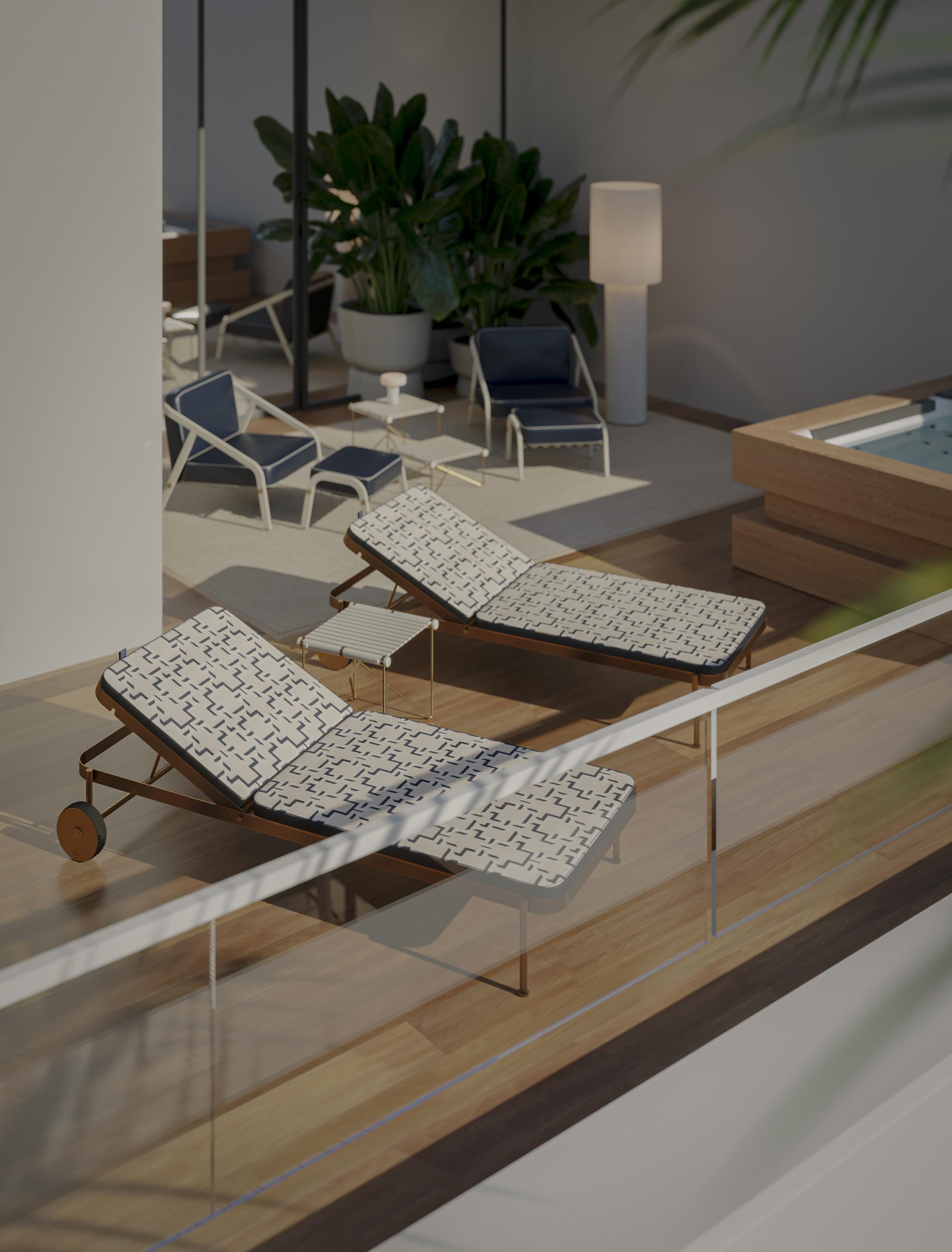 Elegante sofá-cama de exterior con diseño dorado Siglo XXI y contemporáneo en venta