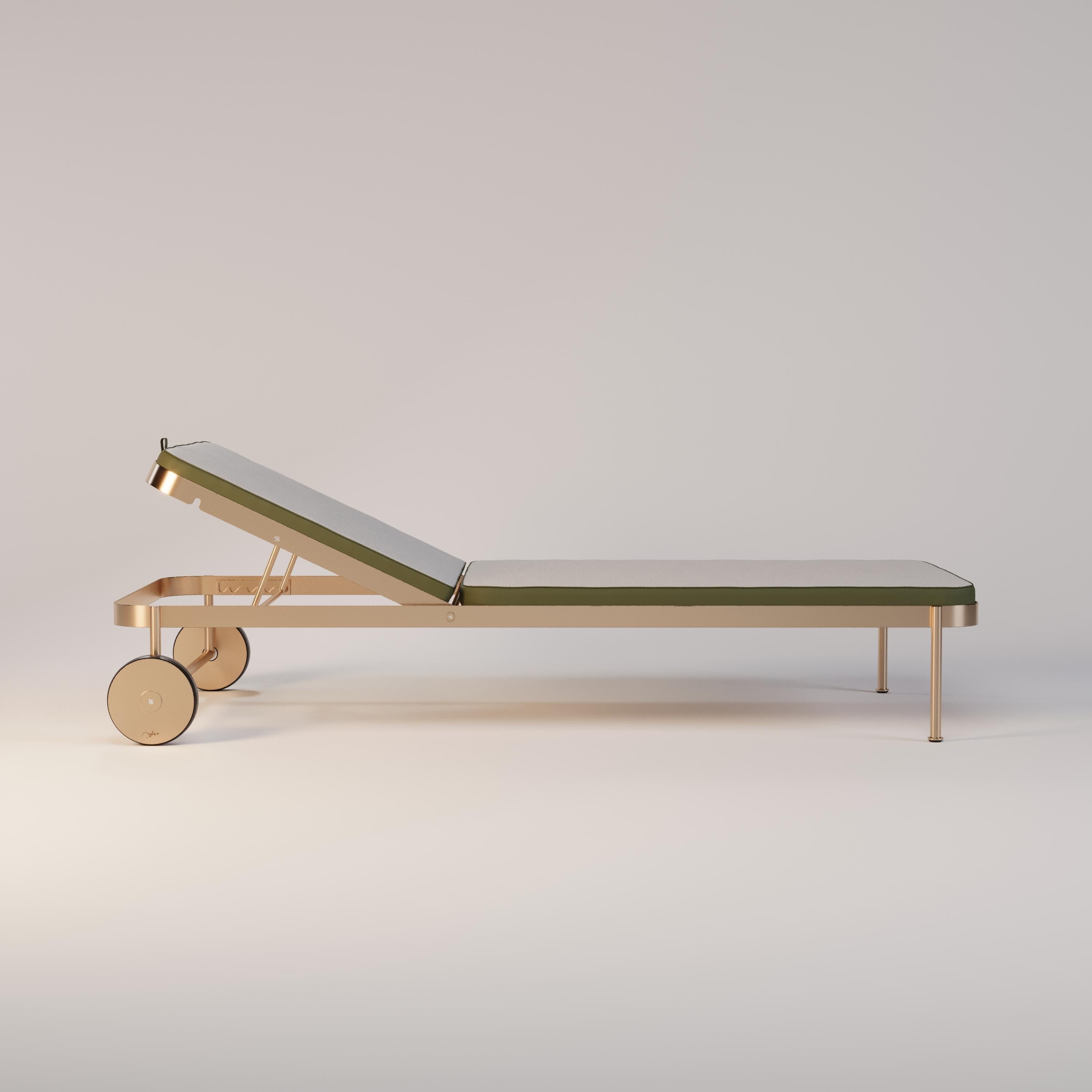 Salon d'extérieur contemporain avec cadre recouvert d'or Neuf - En vente à Santo Tirso, PT
