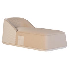 Bain de soleil de terrasse chic avec revêtement tout temps