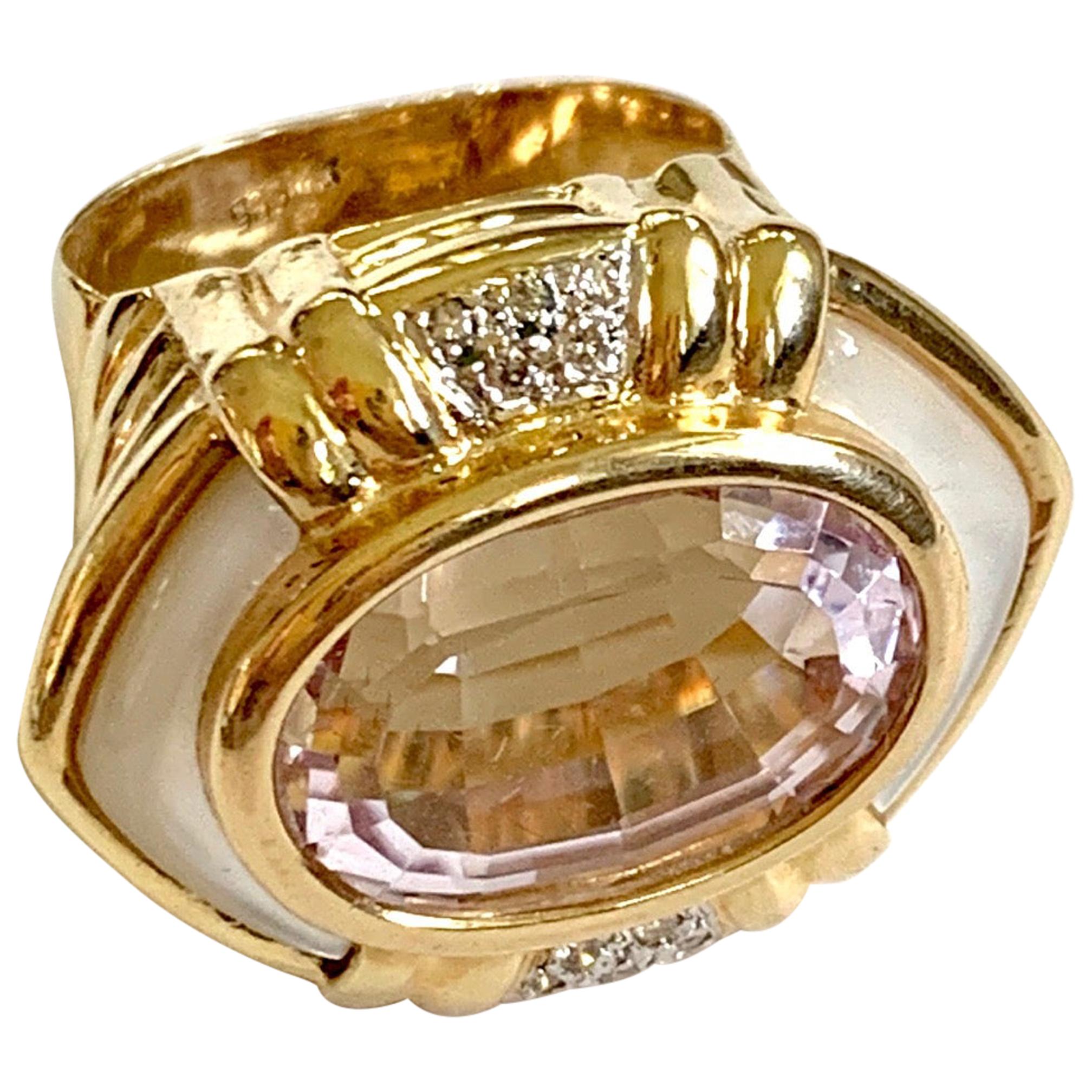 14 Karat Yellow Gold Kunzite Ring at 1stDibs