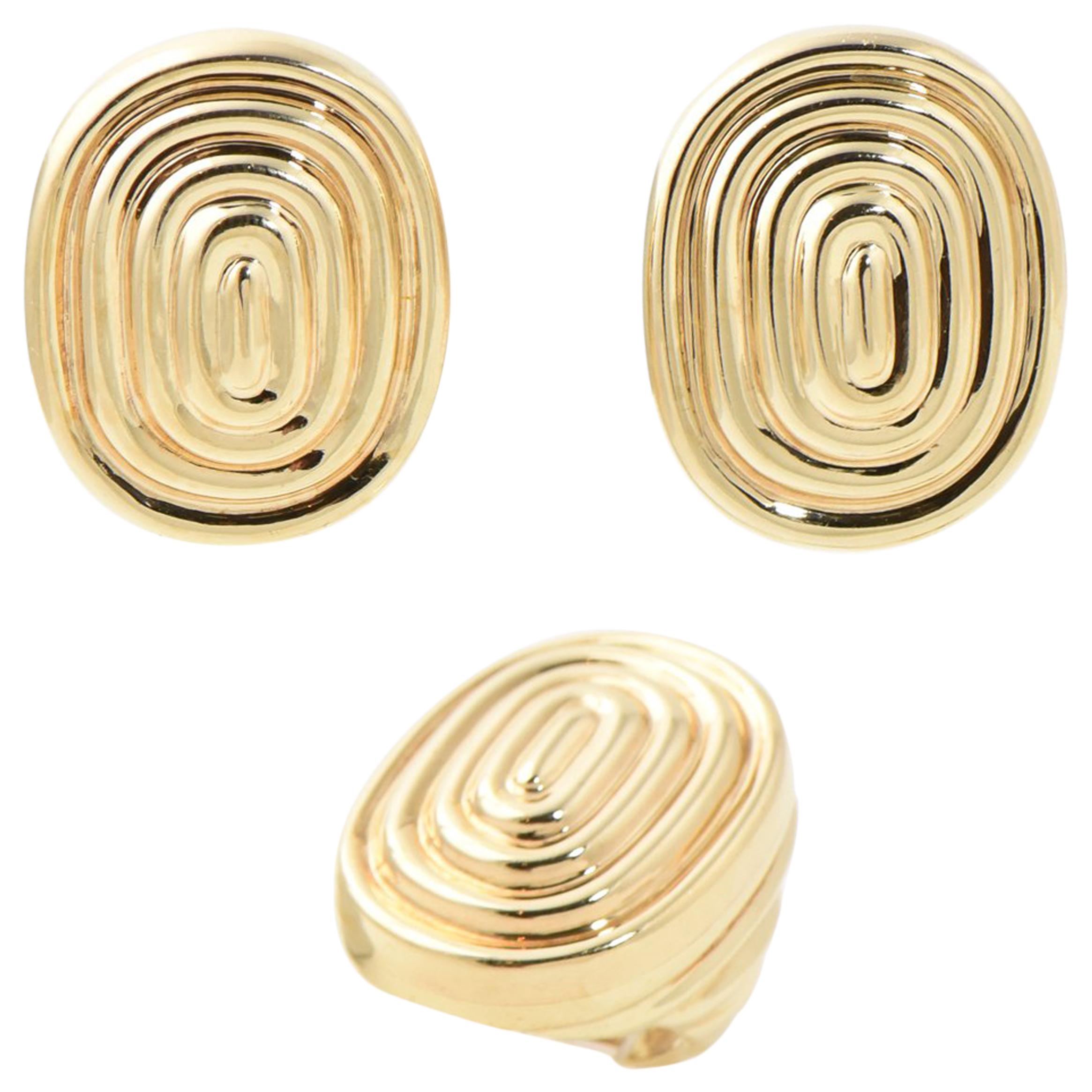 Moderne Oval Gold geriffelte Design Ohrringe und Ring-Suite