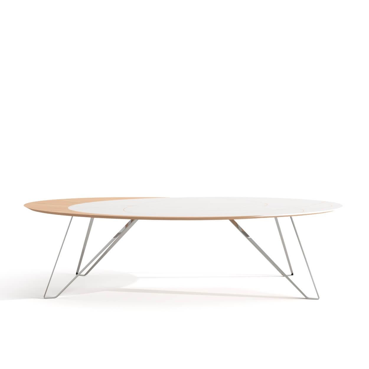 The Orbit Collection is perfect for relaxed home designs, full of light and personality. The dining table has an oval shape, with oak wood and white lacquered wood interconnected on its tabletop, making it the focal point of your room. The feet are